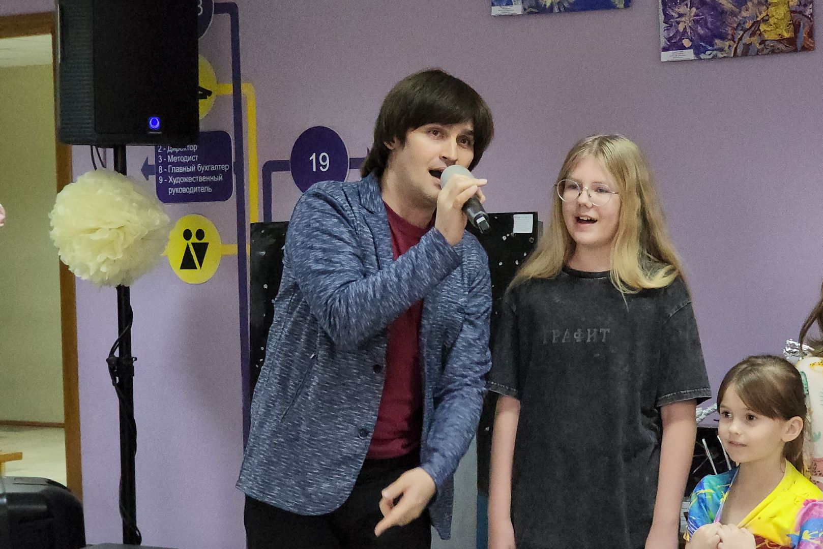 день космонавтики, выставка детских работ,