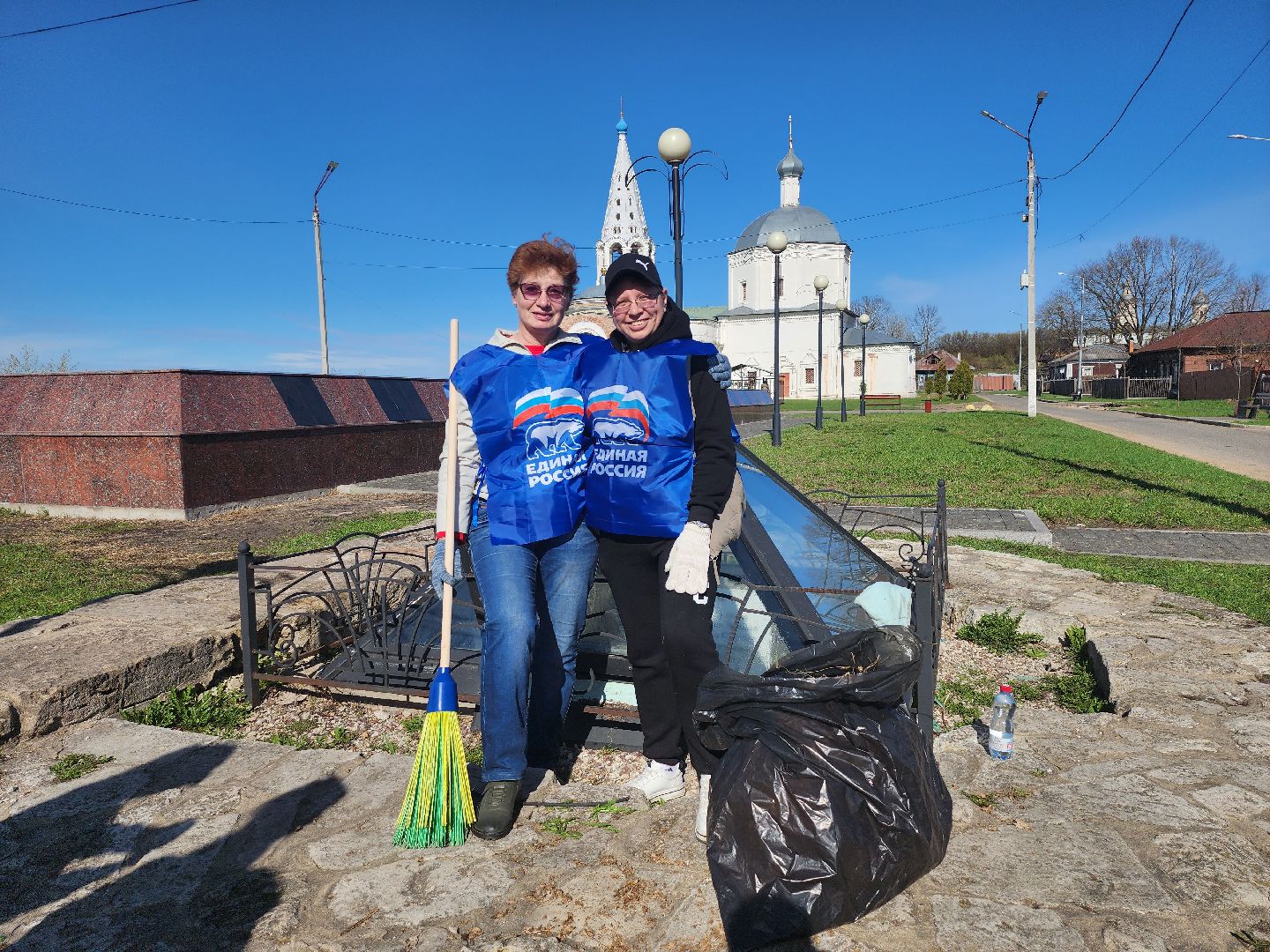 серпухов, подмосковье, субботник, соборная гора, уборка города,