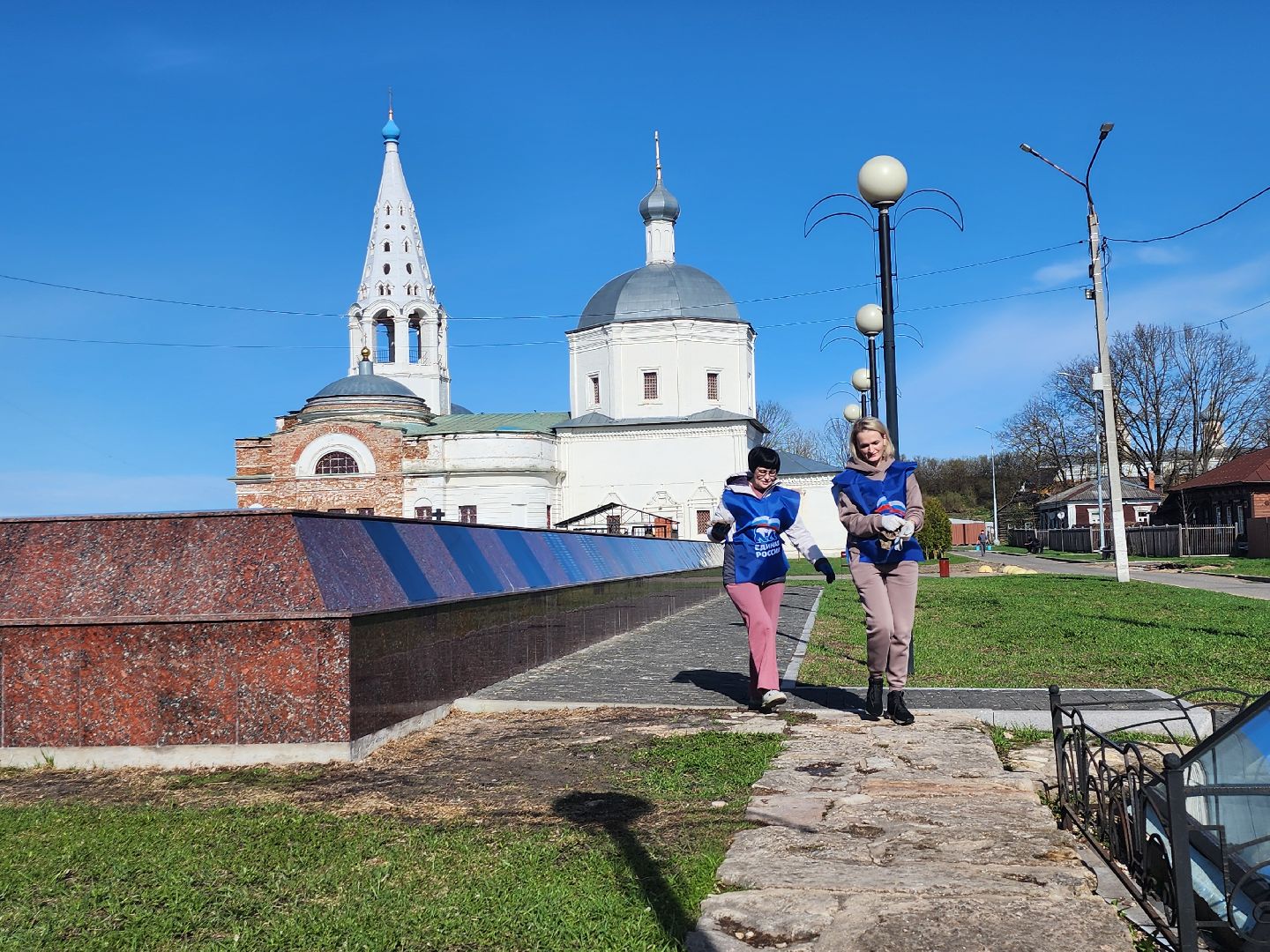 серпухов, подмосковье, субботник, соборная гора, уборка города,