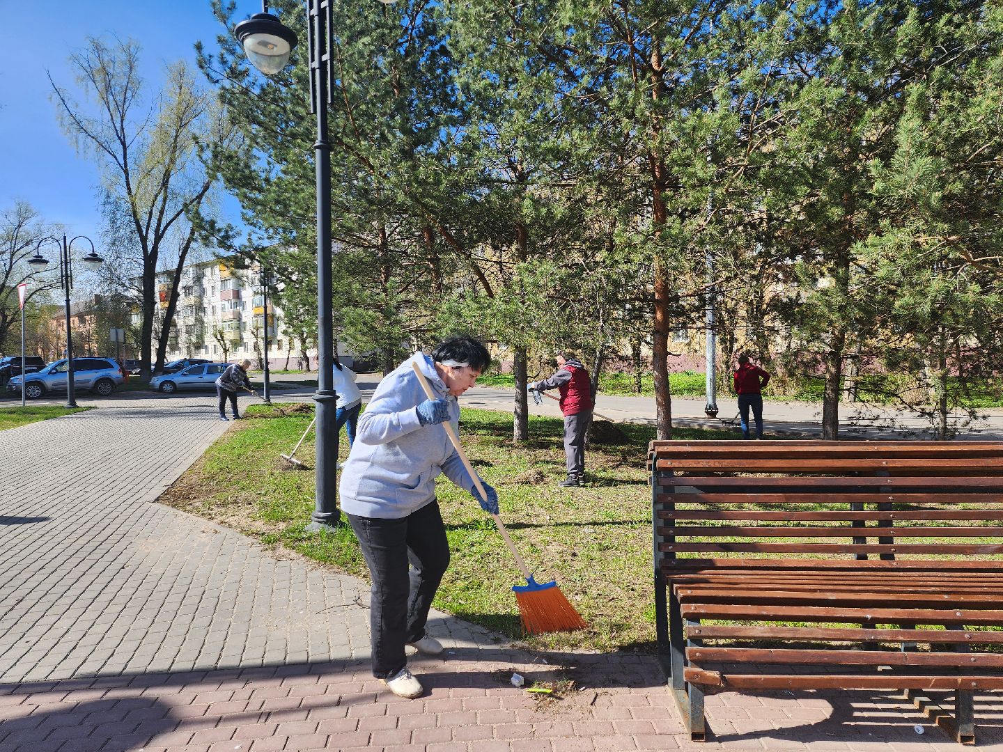 серпухов, подмосковье, субботник, супруга участника СВО,