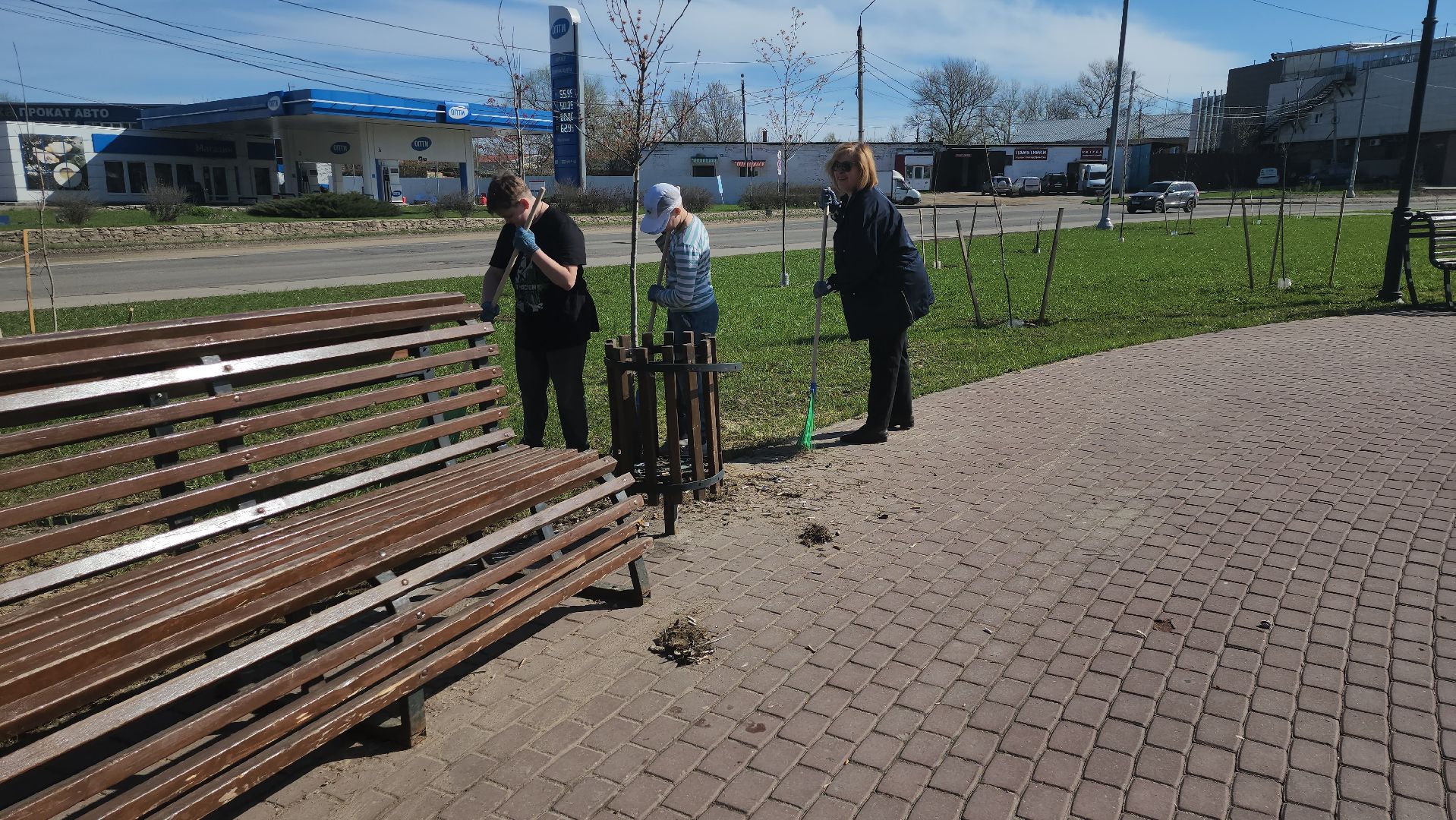 серпухов, подмосковье, субботник, супруга участника СВО,