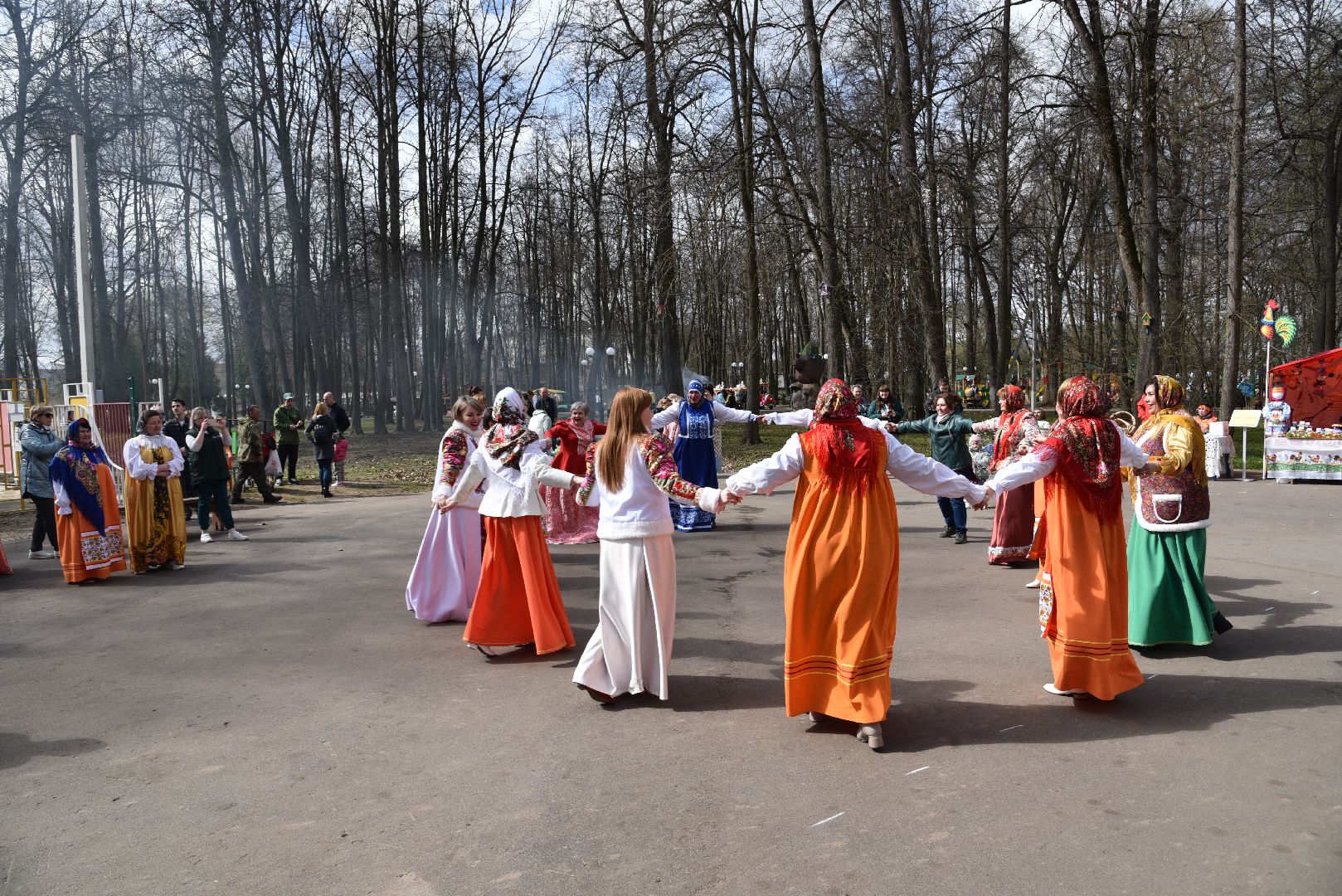 лотошино, лотошинский парк, лотошник, концерт,