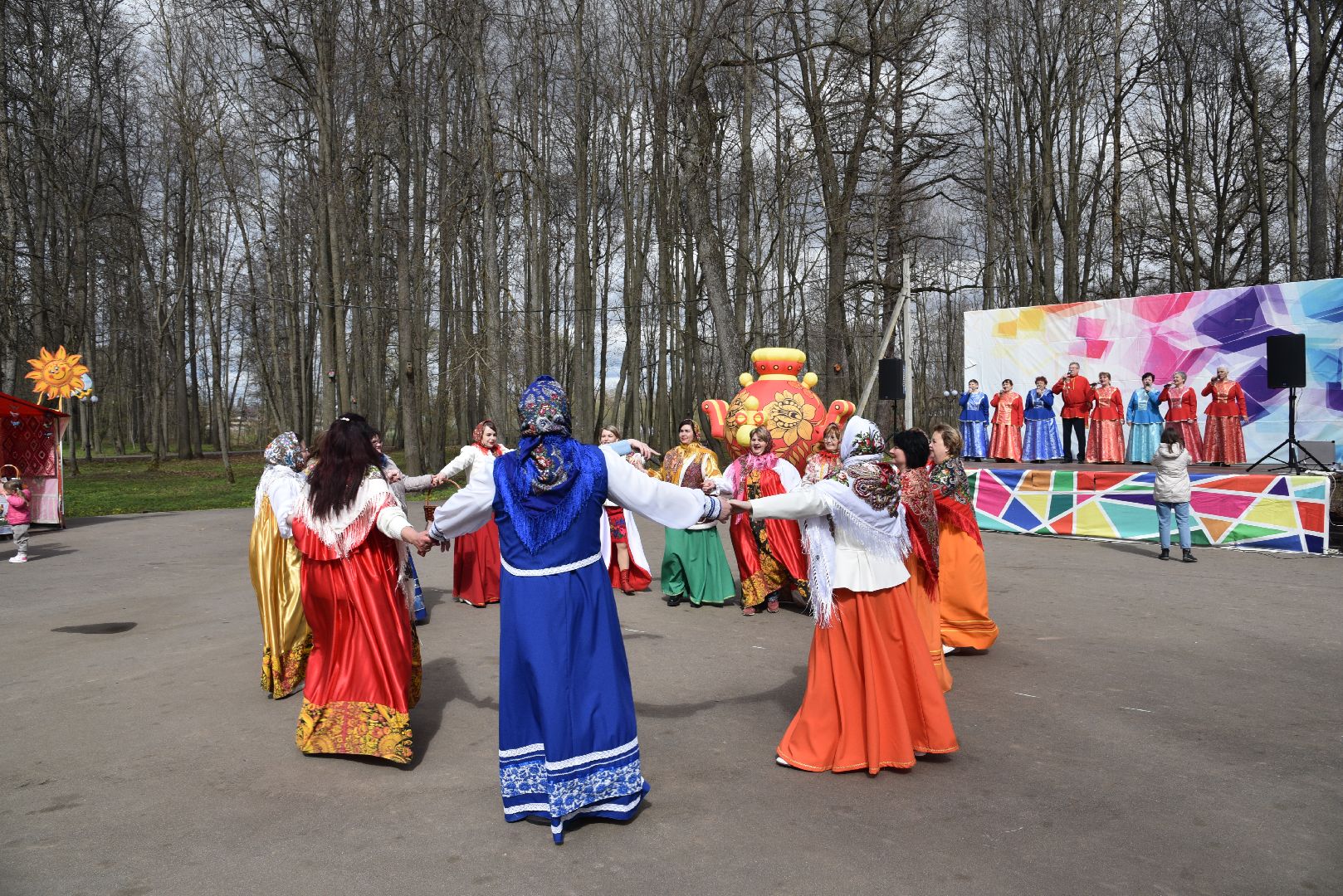 лотошино, лотошинский парк, лотошник, концерт,