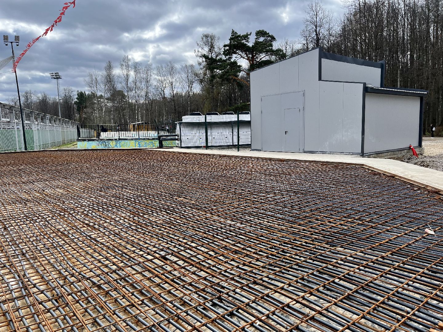 наро-фоминск, каток в парке, центральный парк наро-фоминска, многофункциональная спортивная площадка, спорт подмосковья, наро-фоминский городской округ, кск нара,