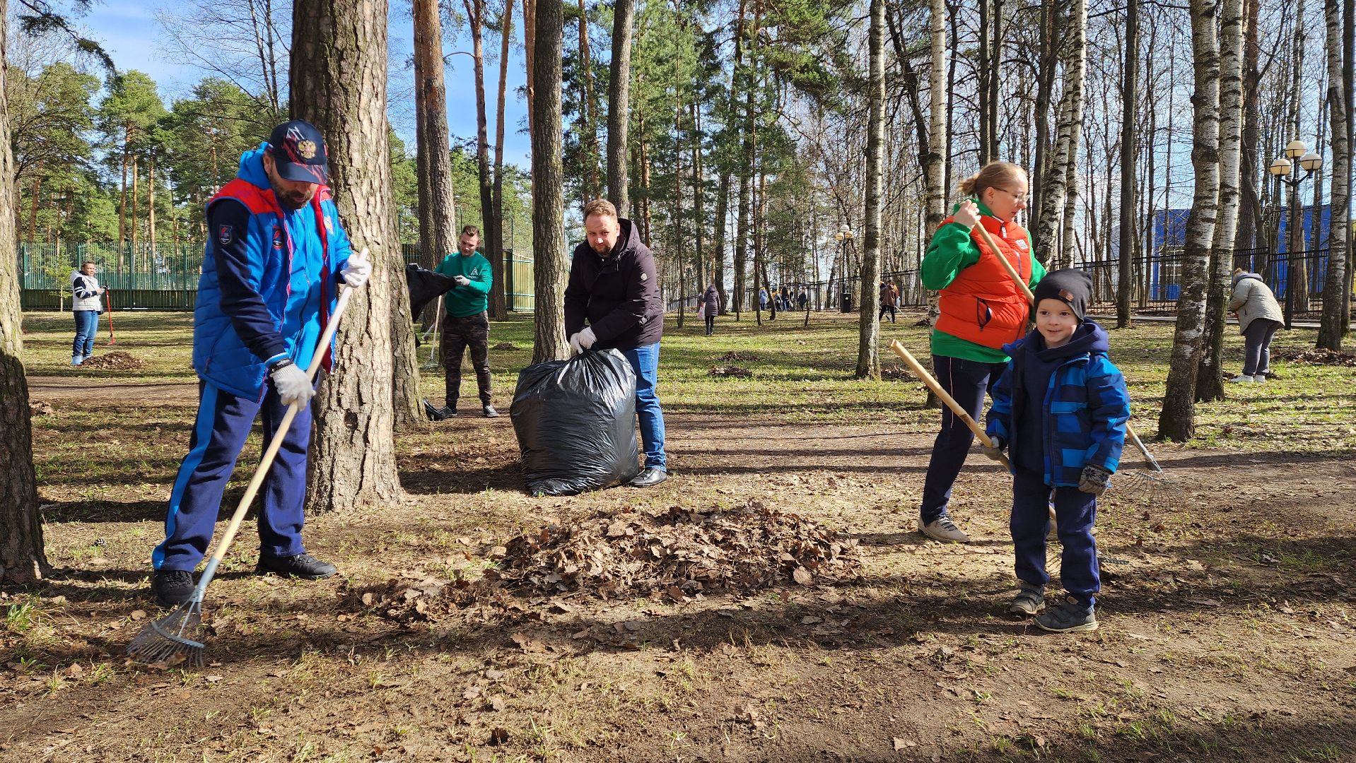 красногорск, детский городок сказочный, парки красногорска, эко-день, субботник,