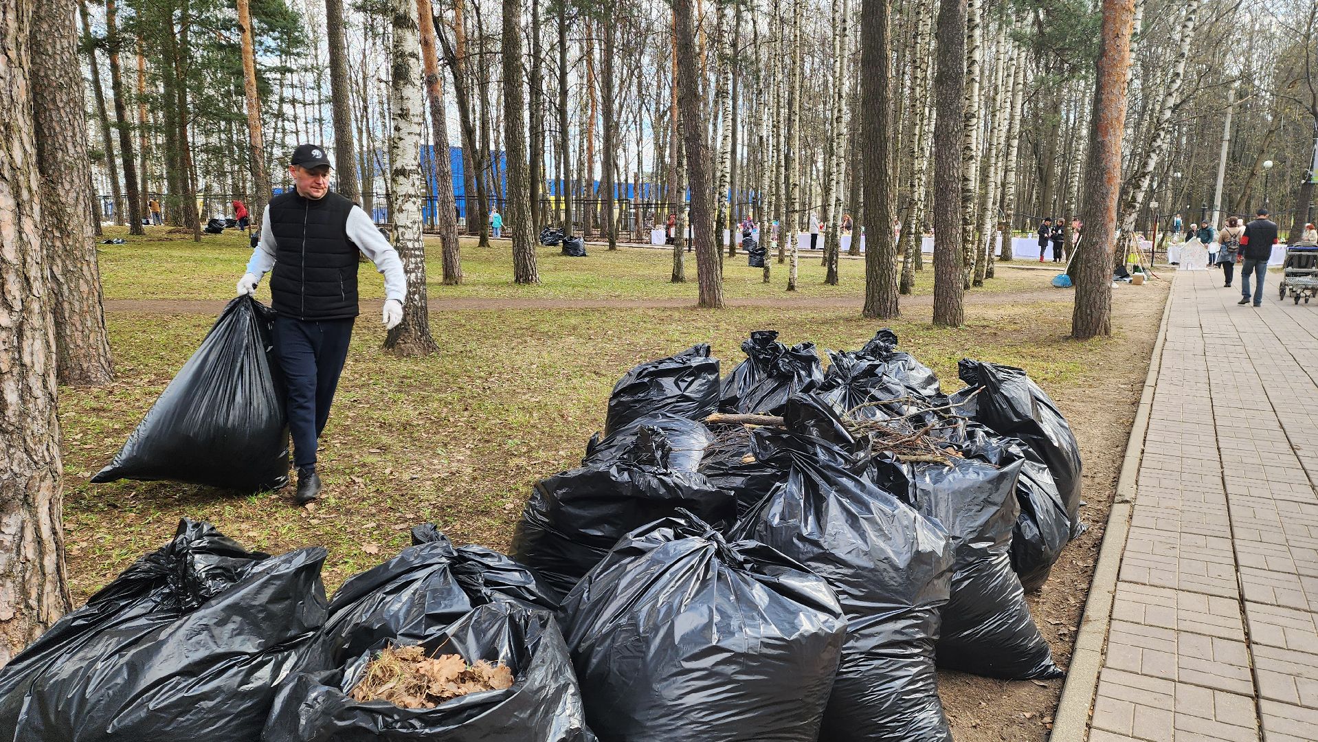 красногорск, детский городок сказочный, парки красногорска, эко-день, субботник,