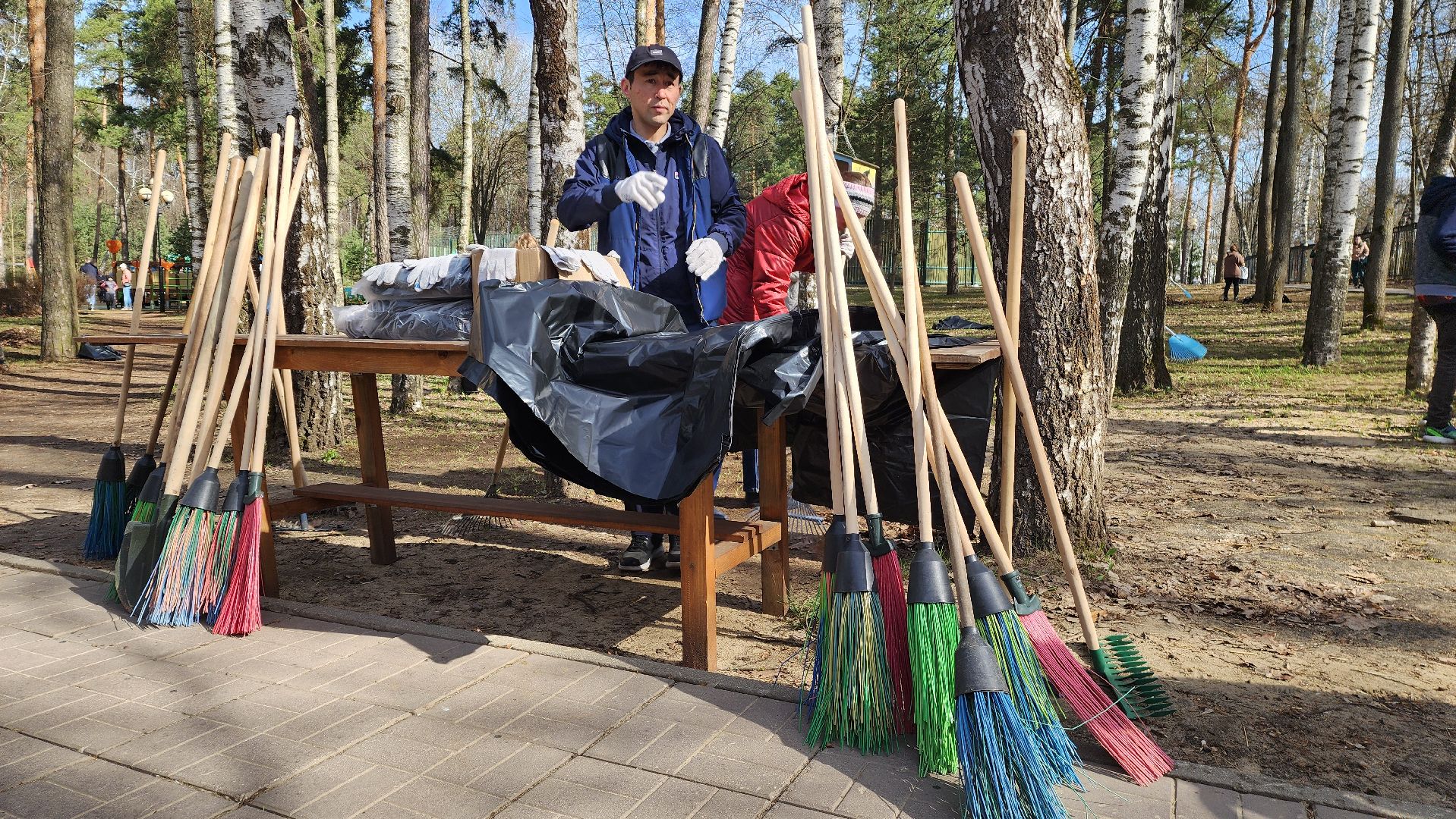 красногорск, детский городок сказочный, парки красногорска, эко-день, субботник,