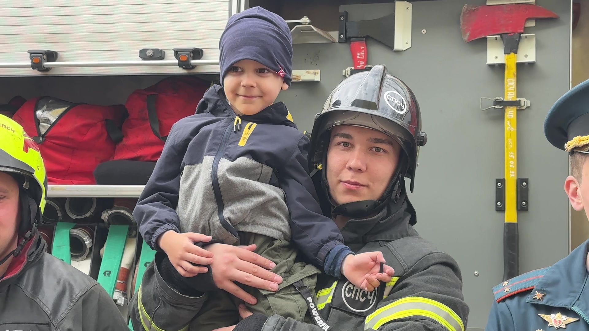 Реутов, детский, сад, МЧС, пожарная техника, люстра, пожарный рукав, вода,