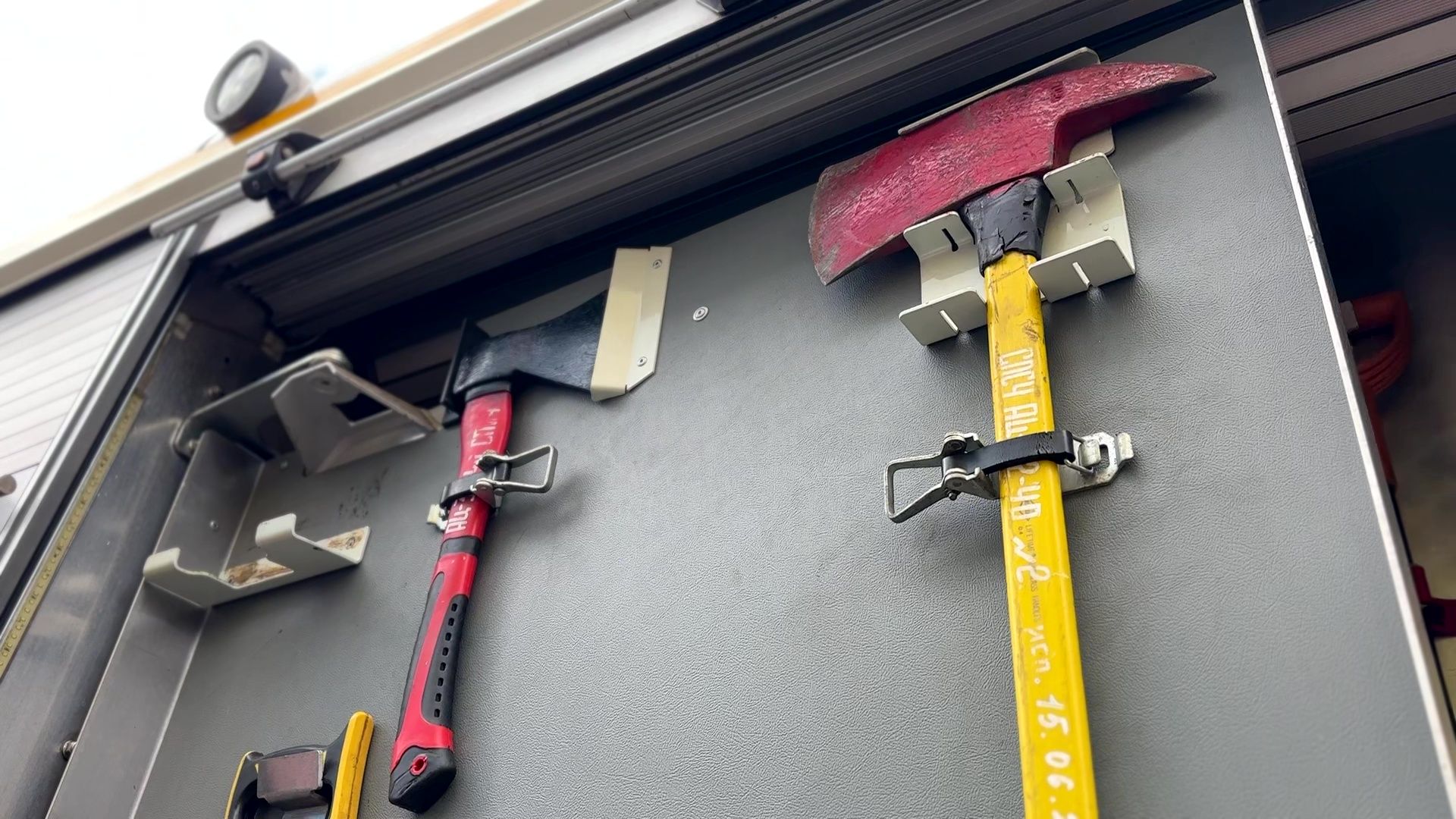 Реутов, детский, сад, МЧС, пожарная техника, люстра, пожарный рукав, вода,