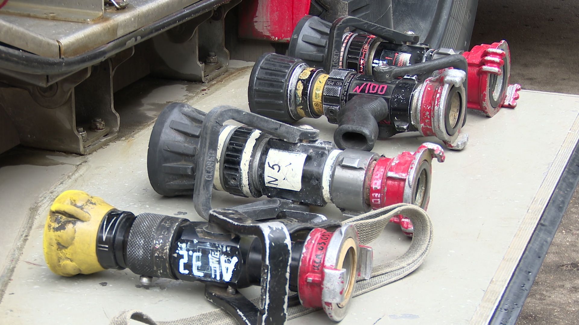 Реутов, детский, сад, МЧС, пожарная техника, люстра, пожарный рукав, вода,