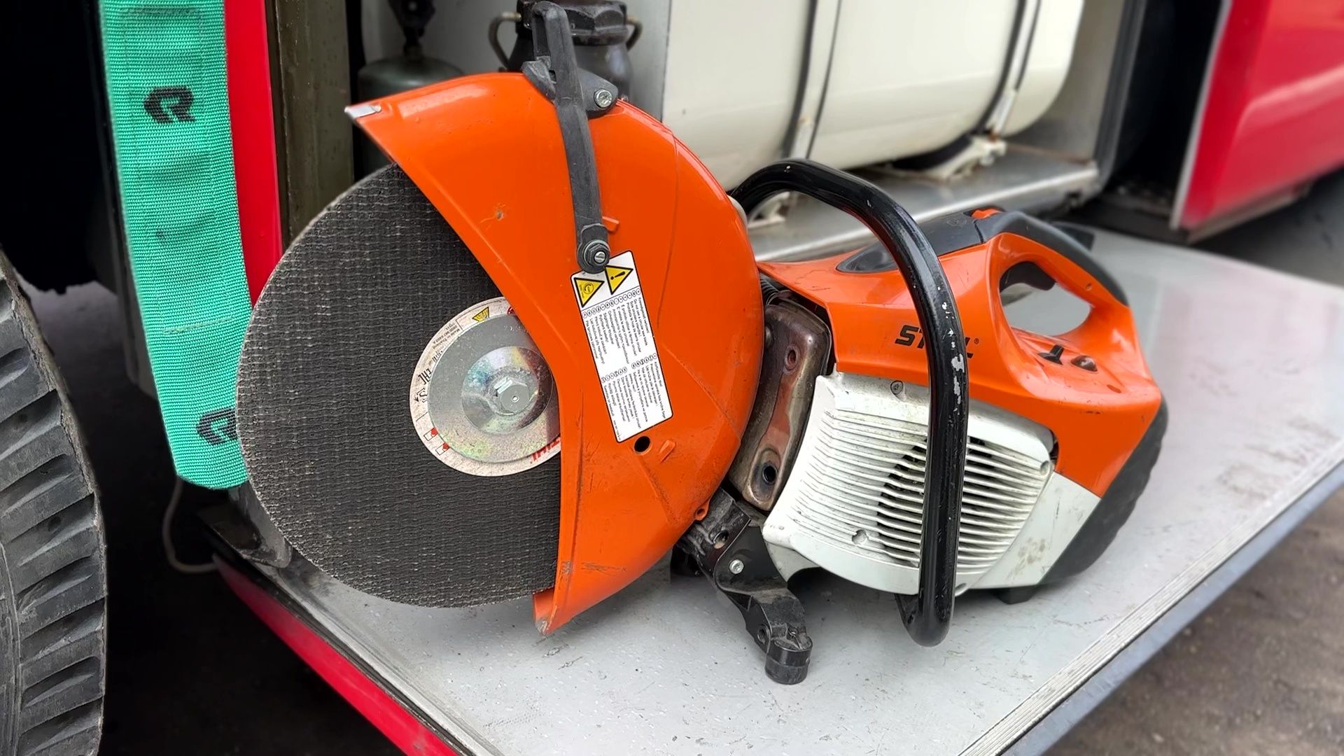 Реутов, детский, сад, МЧС, пожарная техника, люстра, пожарный рукав, вода,