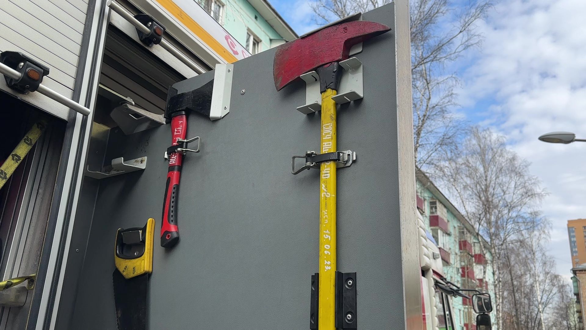 Реутов, детский, сад, МЧС, пожарная техника, люстра, пожарный рукав, вода,