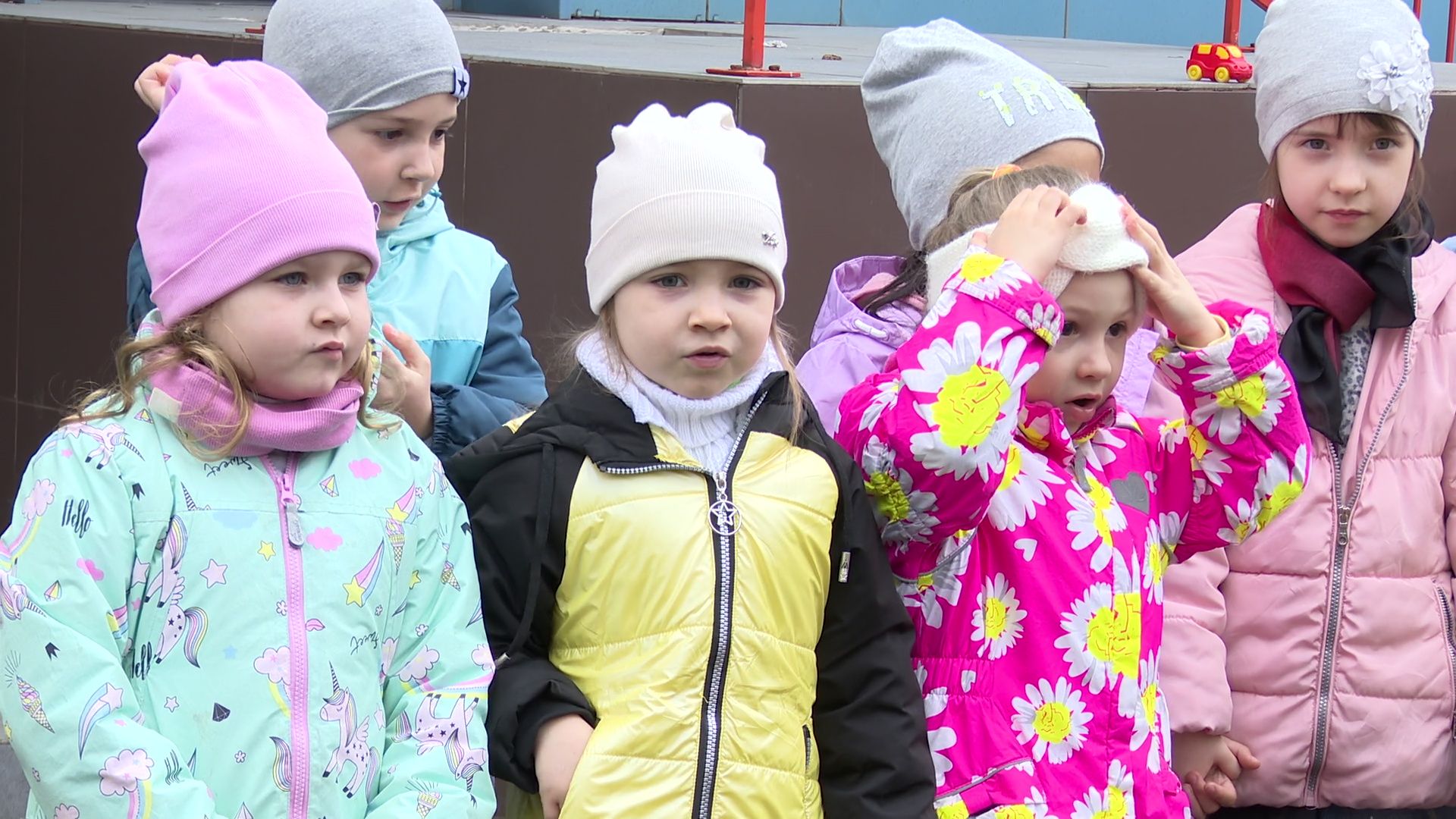 Реутов, детский, сад, МЧС, пожарная техника, люстра, пожарный рукав, вода,