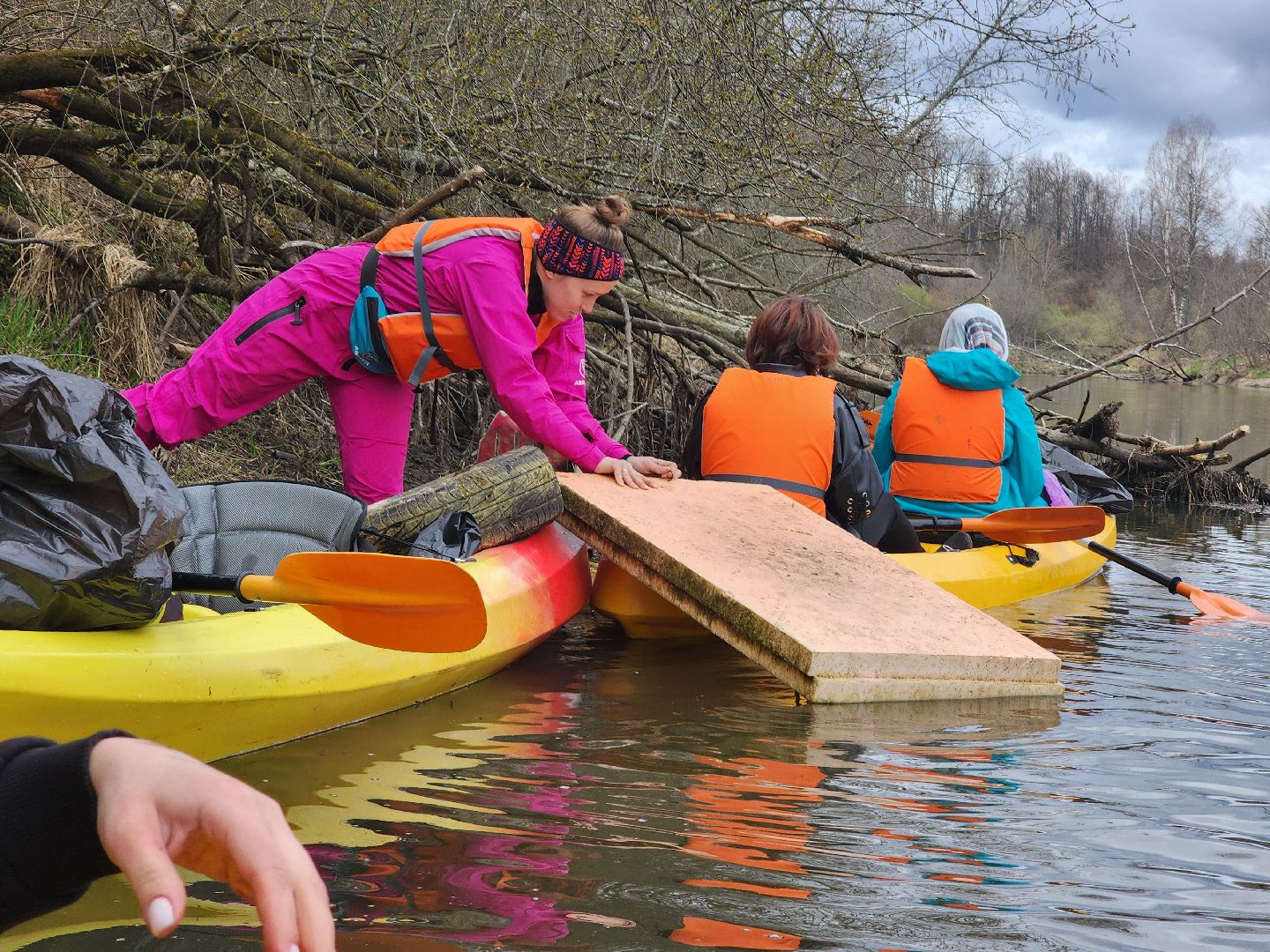 экология, сплав, сплав на каяках, Сплав-Руза, Чистая Руза, Сбор мусора, субботник, водоемы, руза, субботник,