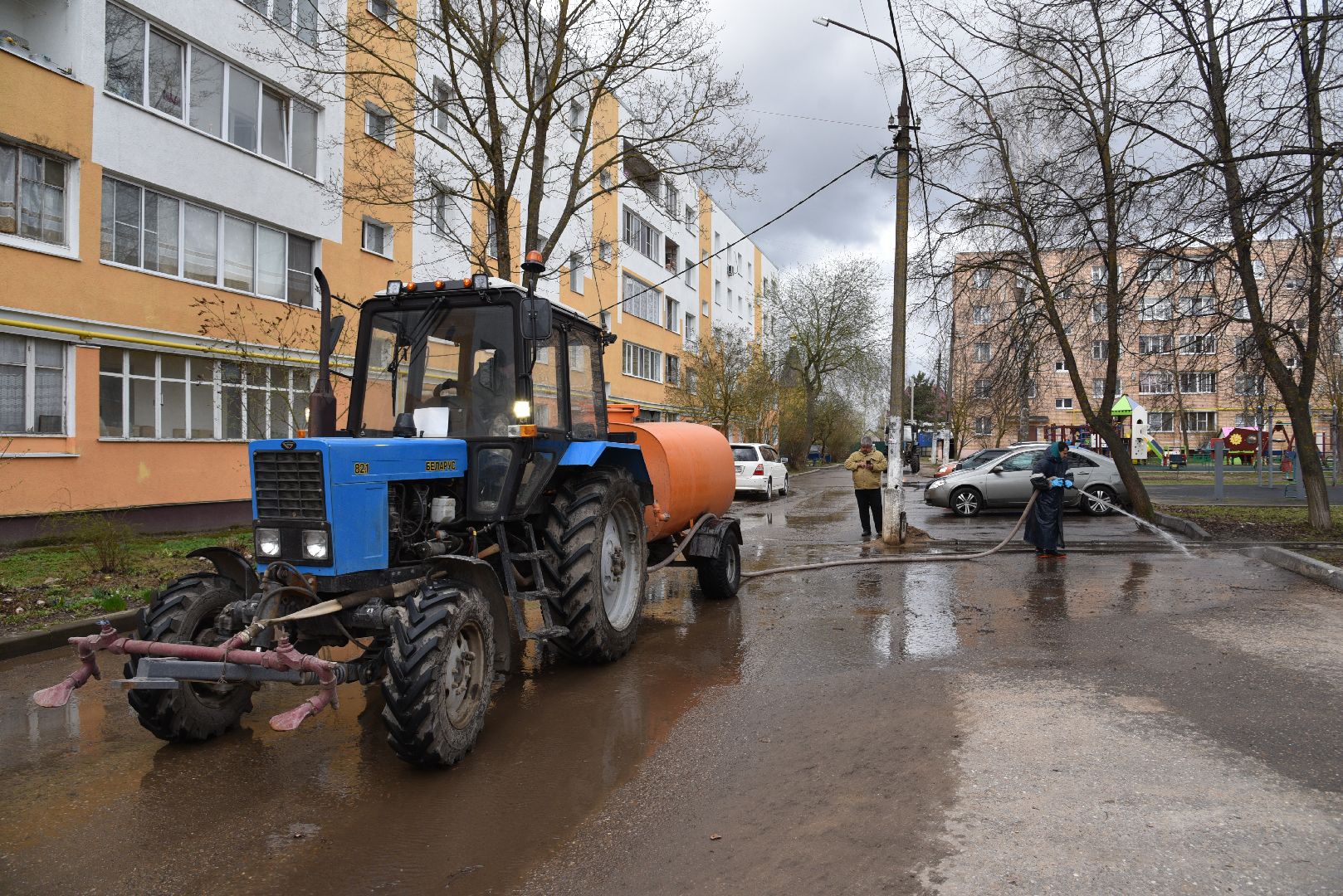 лотошино, благоуйстройство, уборка дворов после зимы, уборка детских площадок,
