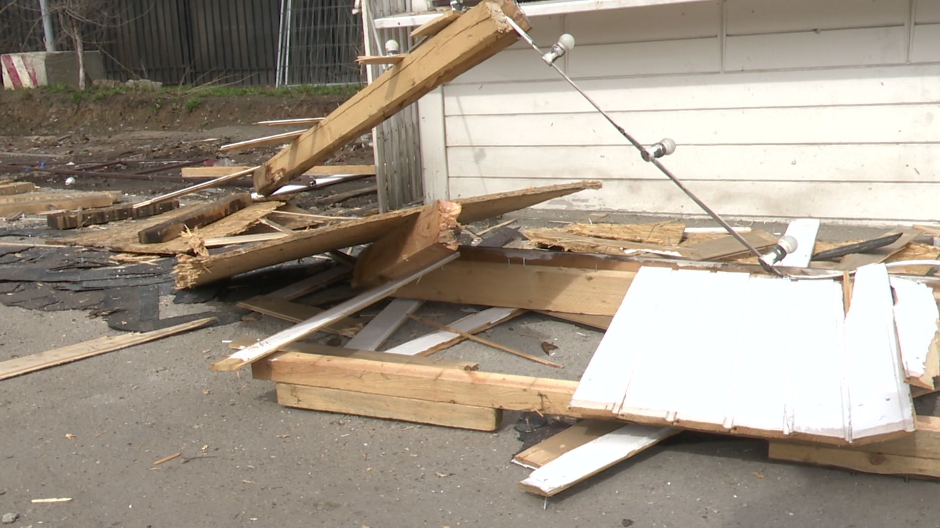 Реутов, метро, палатки, снос палаток, блаоустройство,