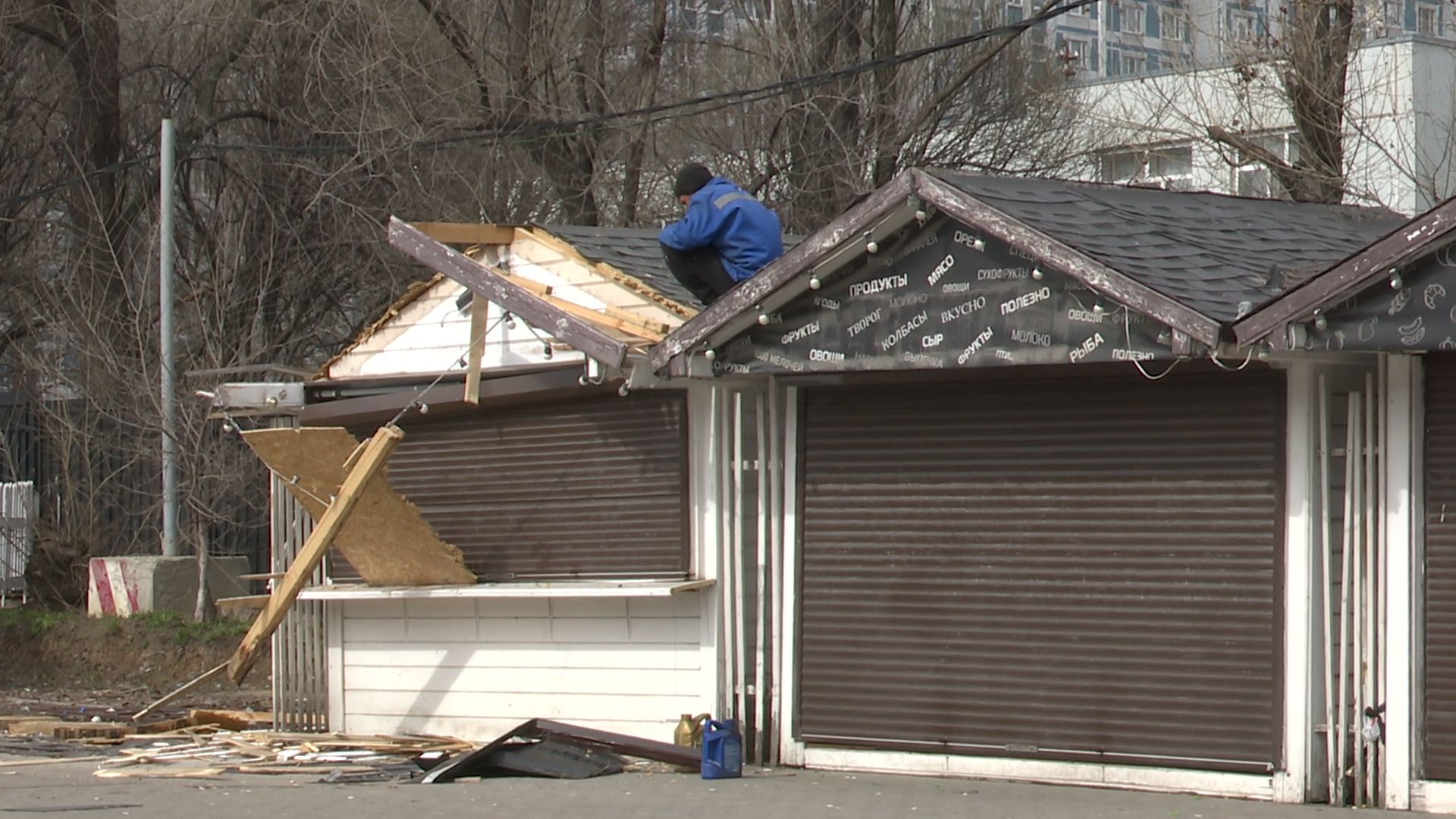 Реутов, метро, палатки, снос палаток, блаоустройство,