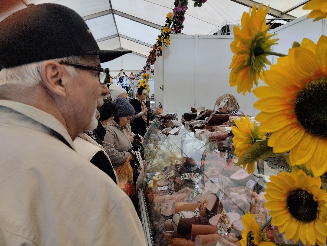 Ярмарка, мёд