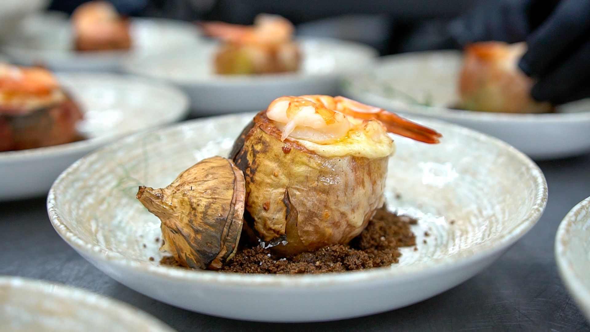 гастро, ужин, гастрономический вечер, Егорьевск, Владимир, Ржев, бабагануш, тартар, лук, сыр, креветки, лосось, чрная смородина, говядина, ягненок, десерт, мильфей, малина, еда,