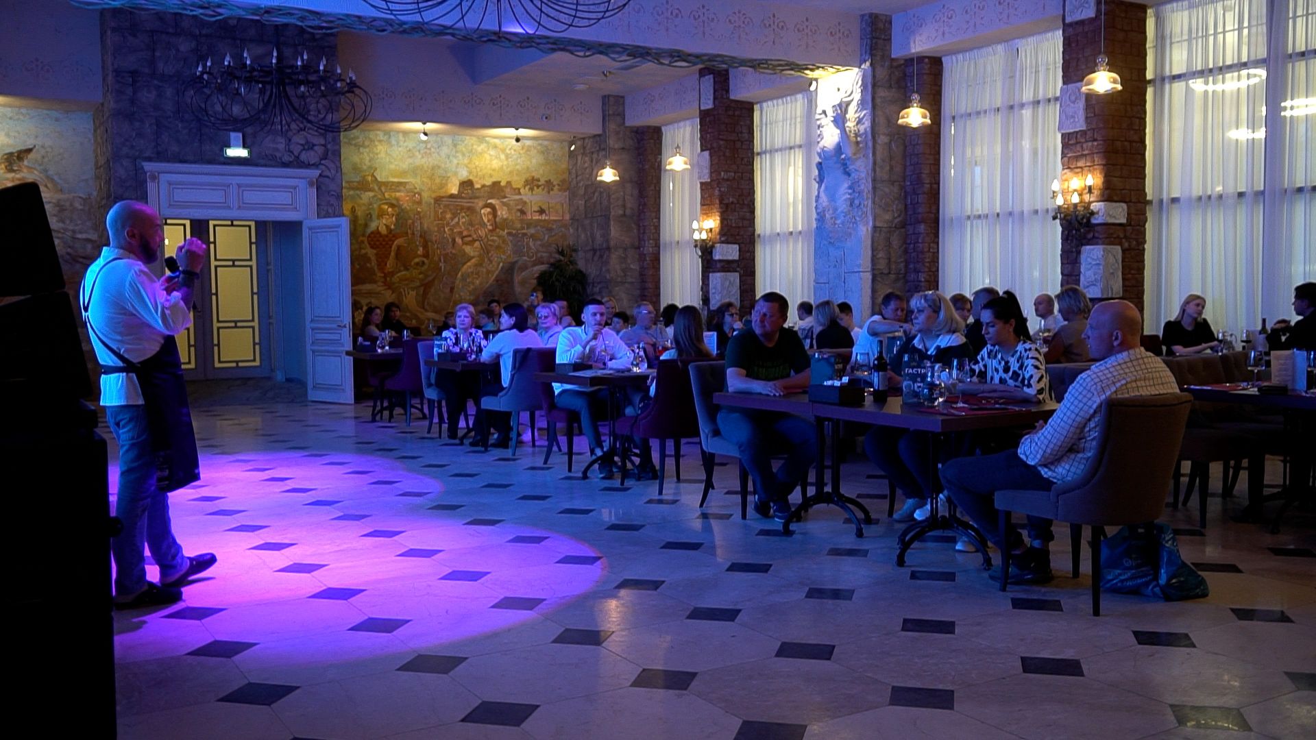 гастро, ужин, гастрономический вечер, Егорьевск, Владимир, Ржев, бабагануш, тартар, лук, сыр, креветки, лосось, чрная смородина, говядина, ягненок, десерт, мильфей, малина, еда,