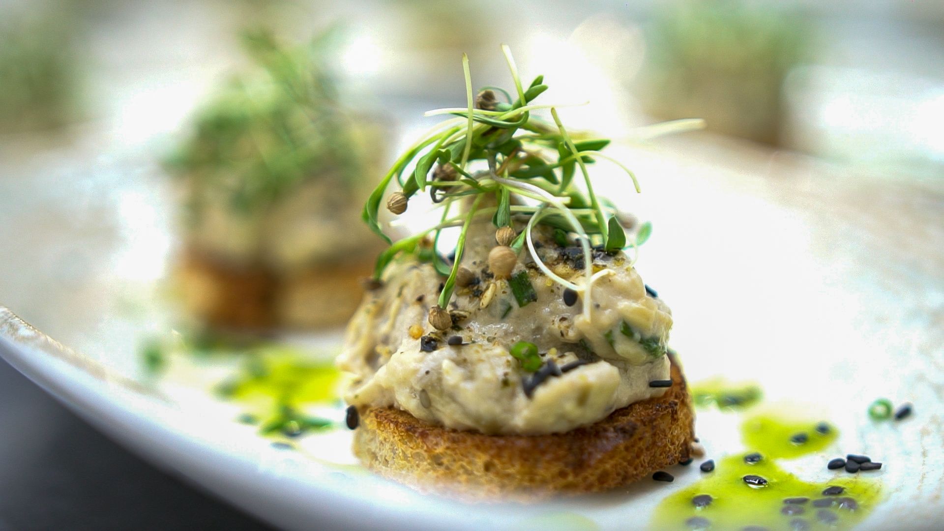 гастро, ужин, гастрономический вечер, Егорьевск, Владимир, Ржев, бабагануш, тартар, лук, сыр, креветки, лосось, чрная смородина, говядина, ягненок, десерт, мильфей, малина, еда,