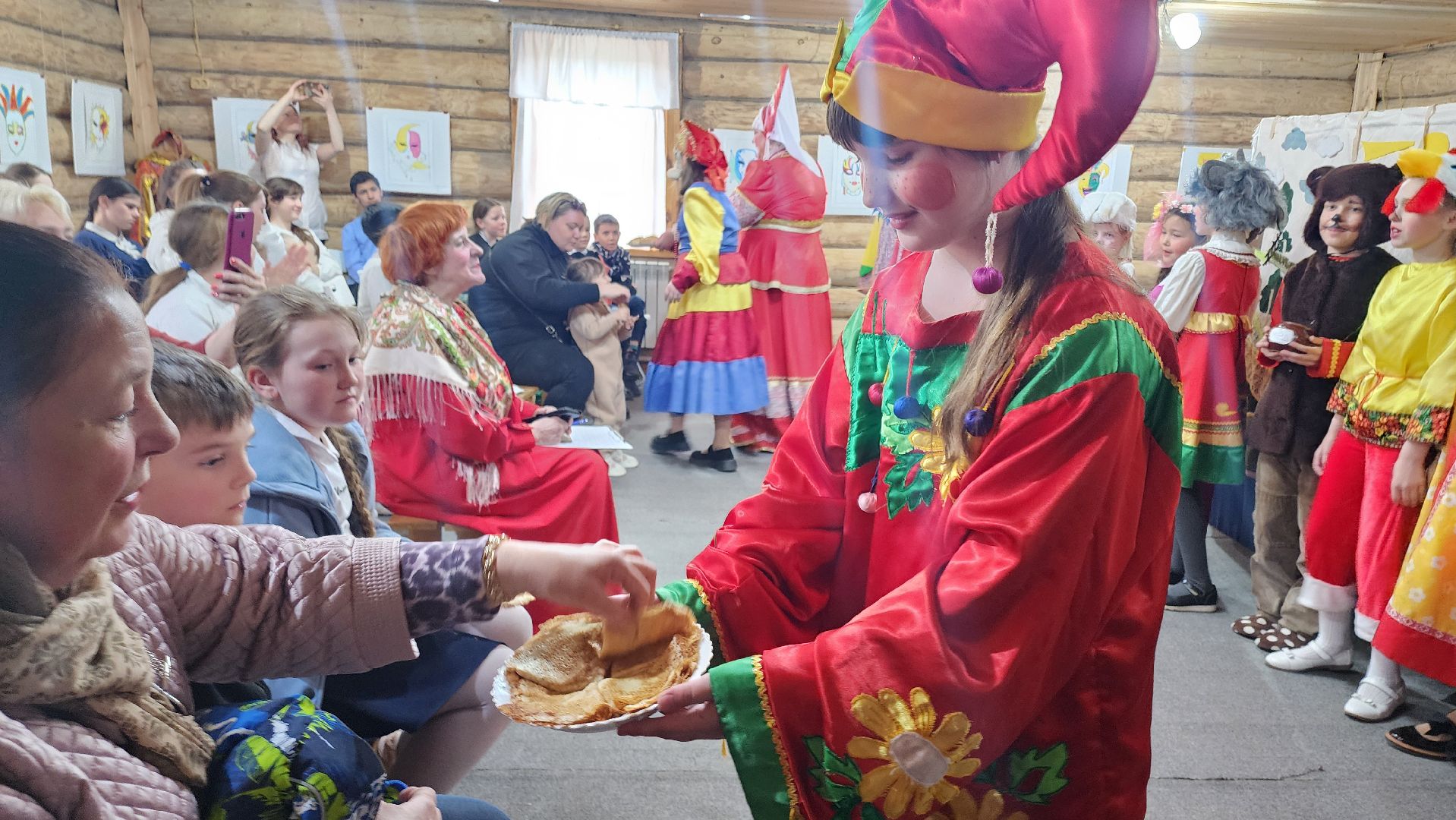 кашира, дом творчества имени бориса щукина, кукольный театр, театральный фестиваль, дети с овз, масленица, блины, конкурс,