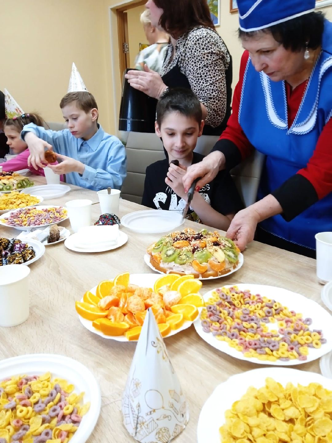 дети, доброе дело, волонтеры,