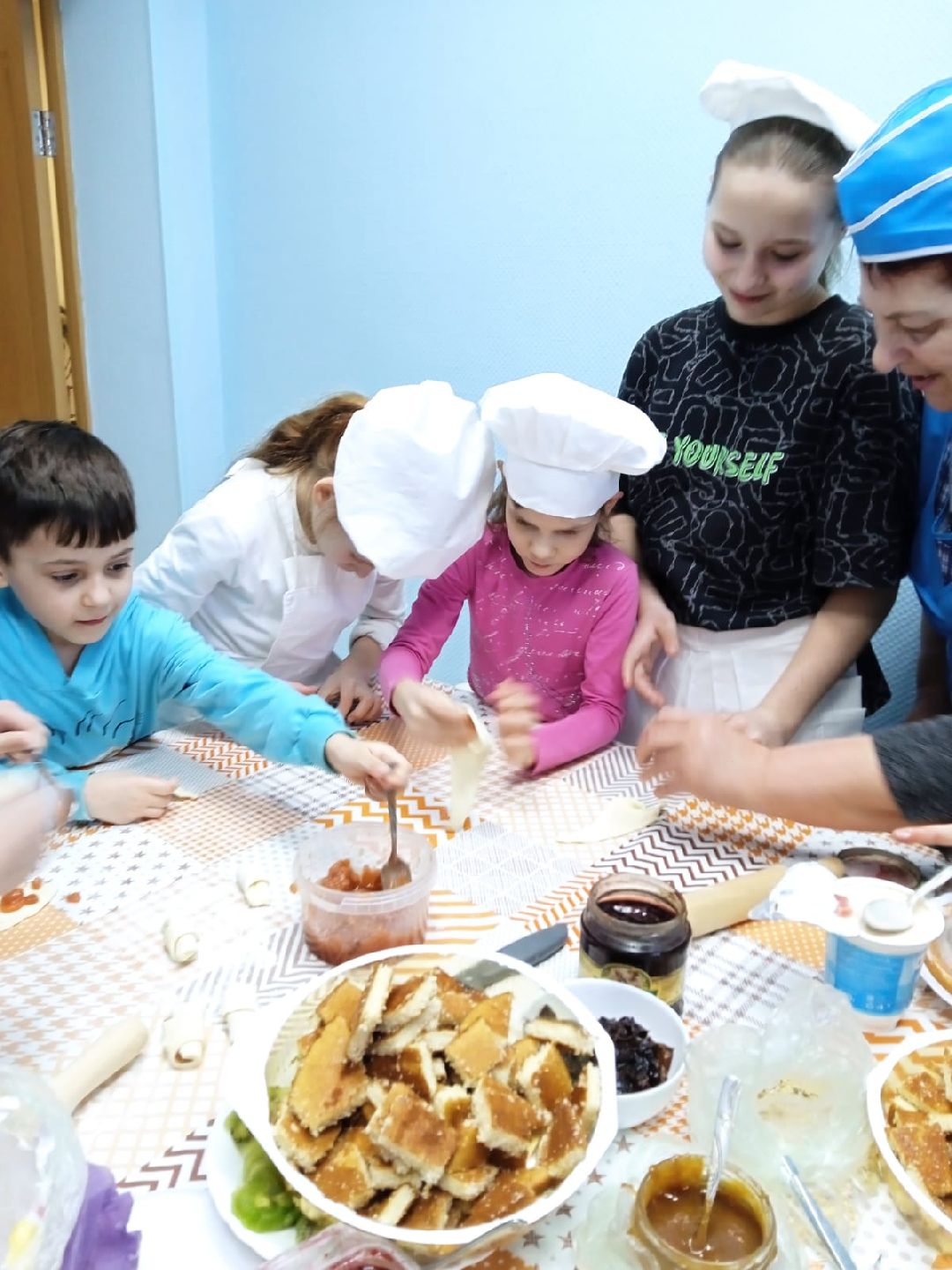 дети, доброе дело, волонтеры,