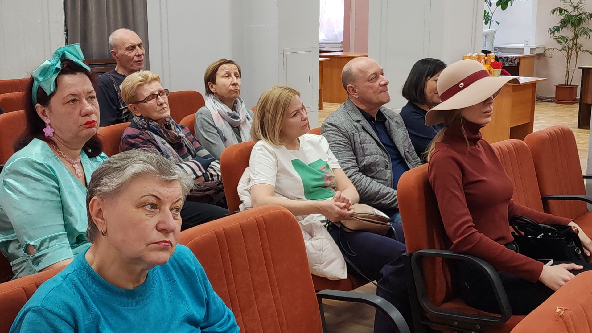 электросталь, культура, культура подмосковья, художник, художественная выставка, вернисаж, экспозиция, художники подмосковья, мой город,