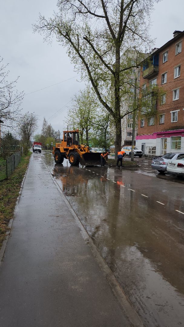 серпухов, комбинат благоустройства, месячник по благоустройству, улица бумажников, улица цеховая, детский сад умка,