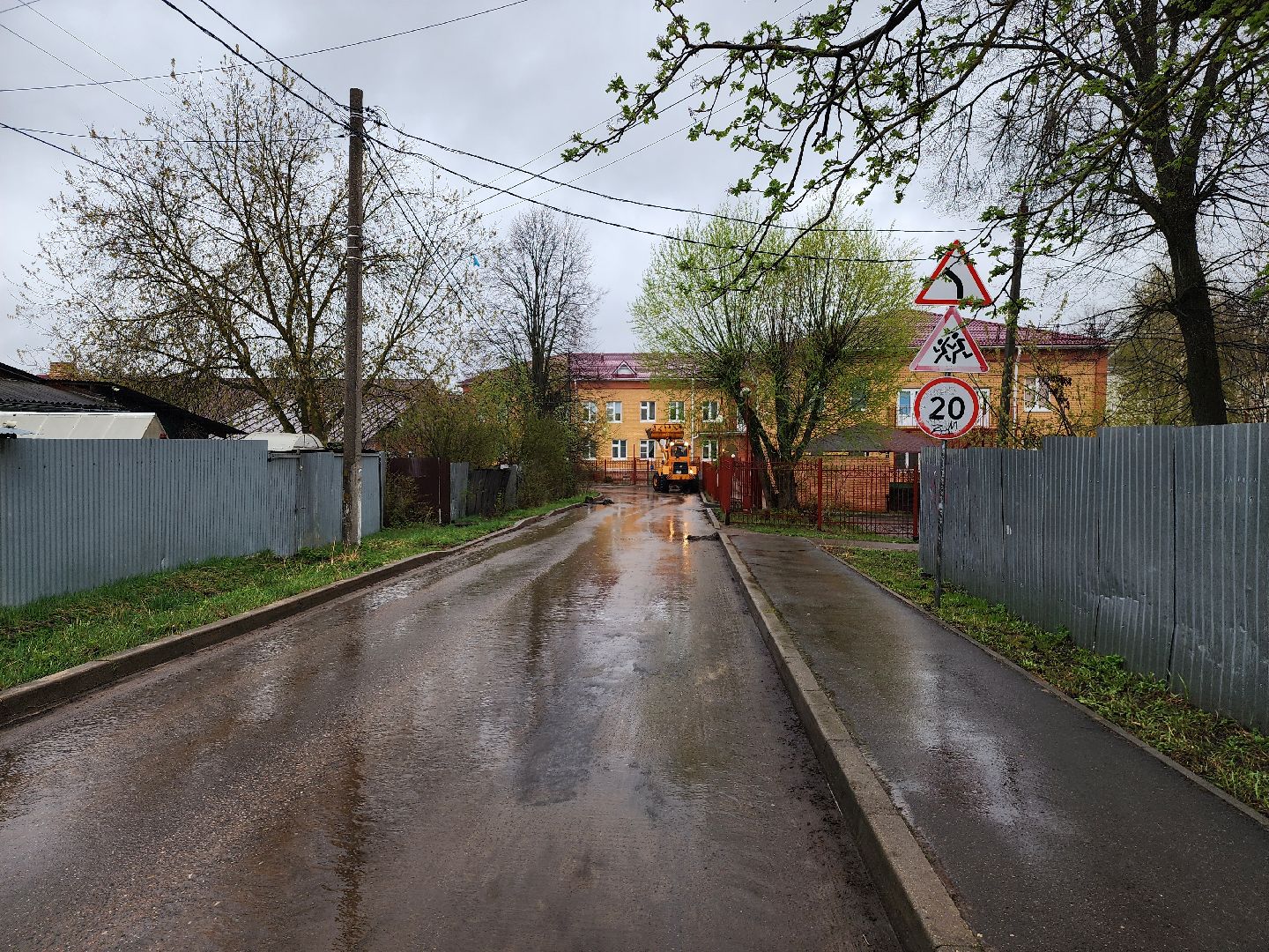 серпухов, комбинат благоустройства, месячник по благоустройству, улица бумажников, улица цеховая, детский сад умка,