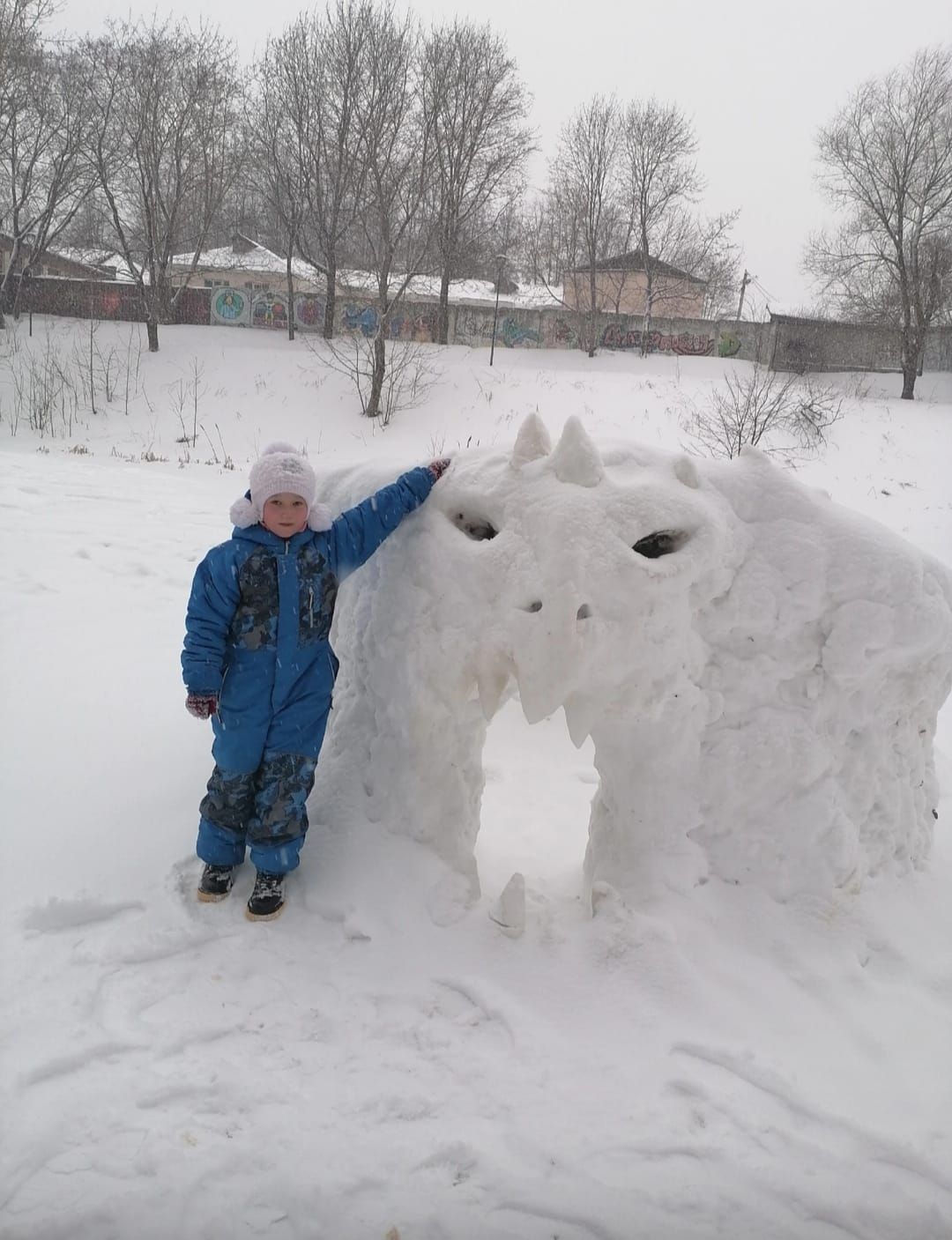 Круги на льду, Снежная крепость, Руза