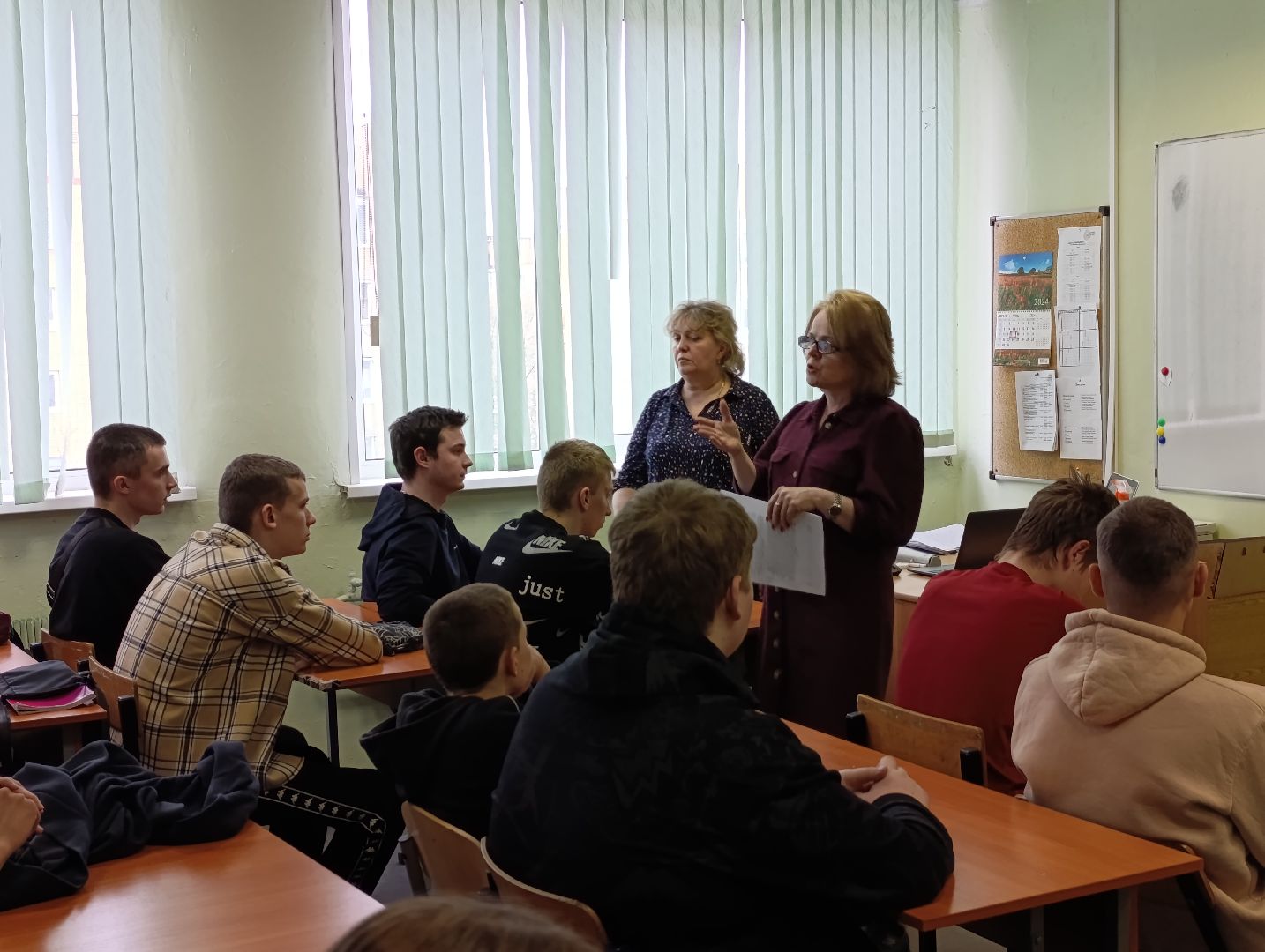 Бронницы, Жуковский, Боец СВО, Встреча бойца со студентами, Окопные свечи, Автомобильно-дорожный колледж,