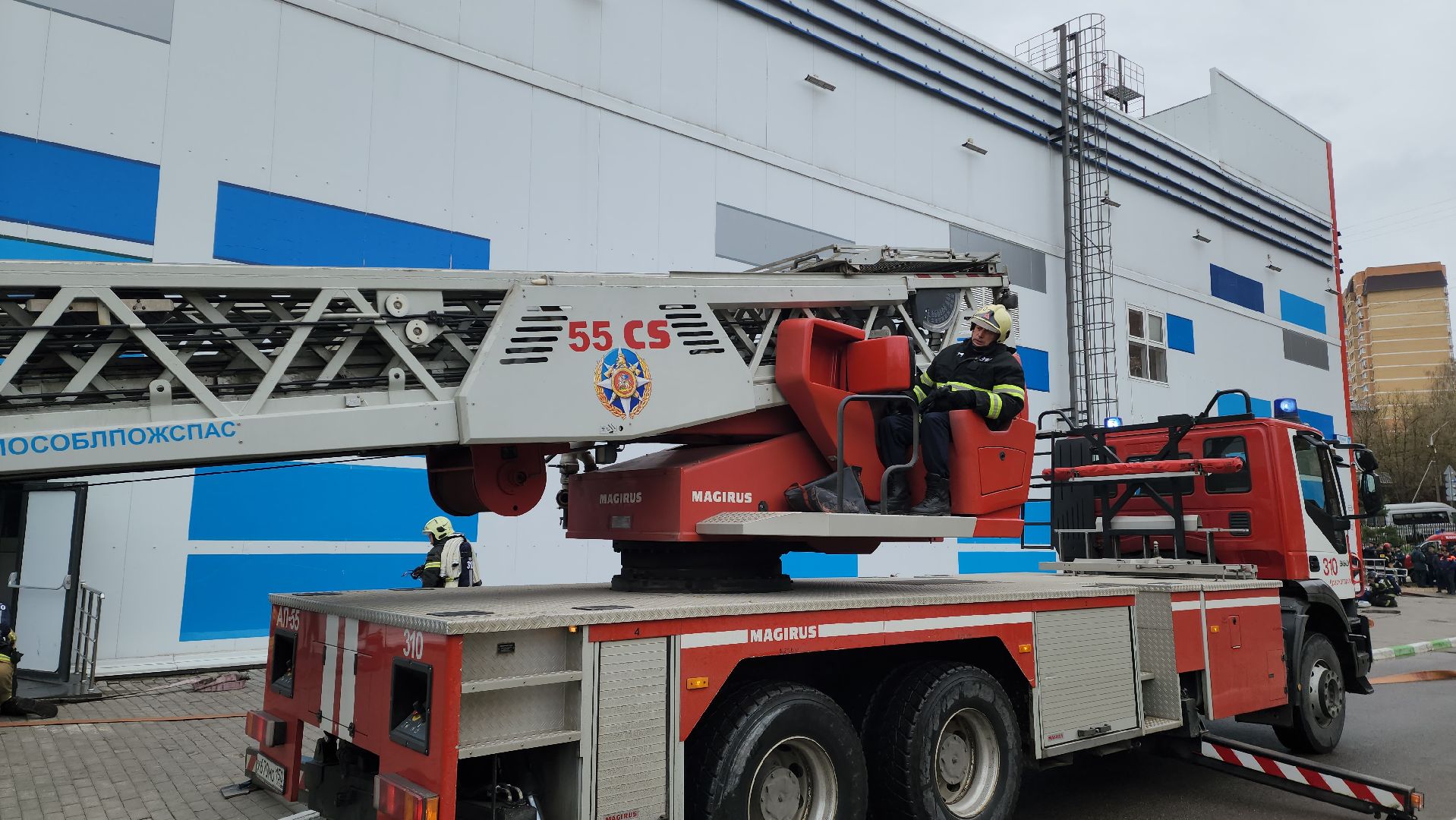 мчс, учения, спасатели, пожарные, 112, красногорск, ледовая арена,