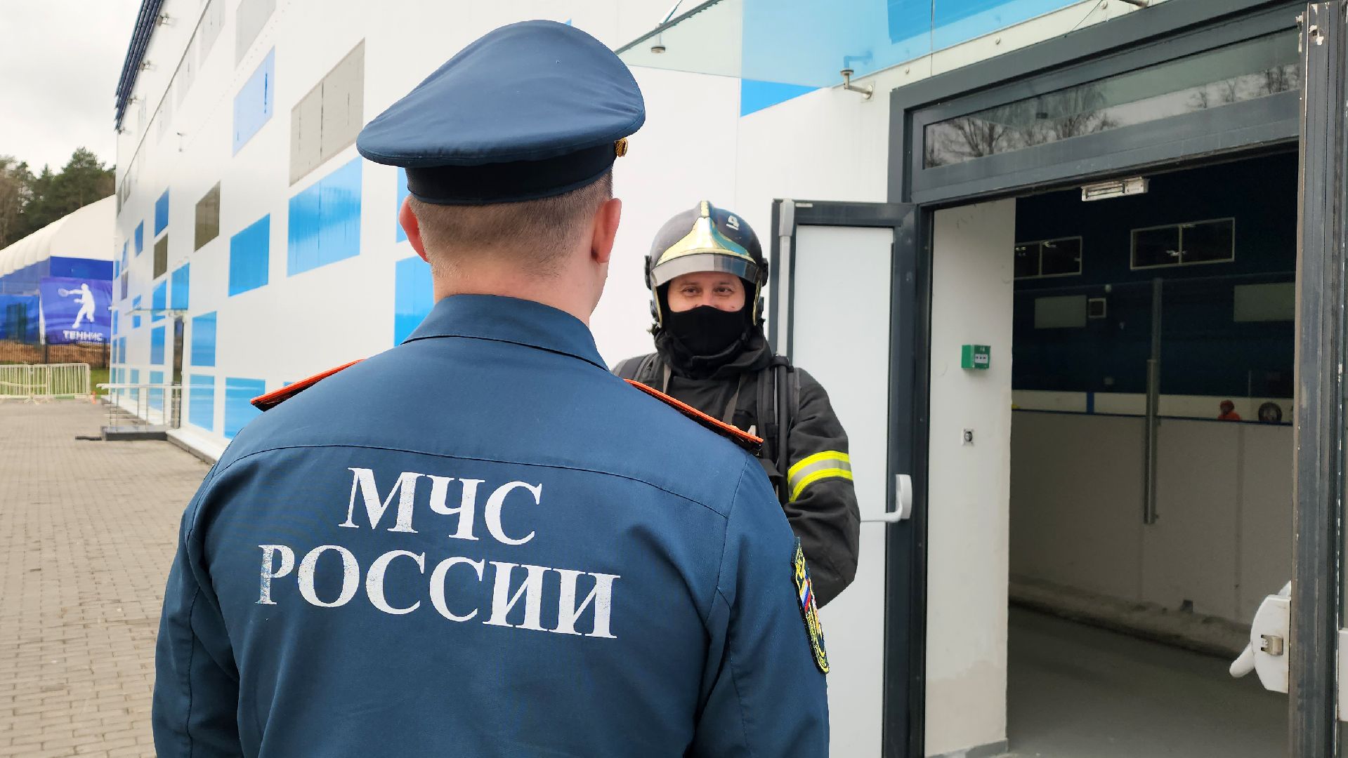 мчс, учения, спасатели, пожарные, 112, красногорск, ледовая арена,