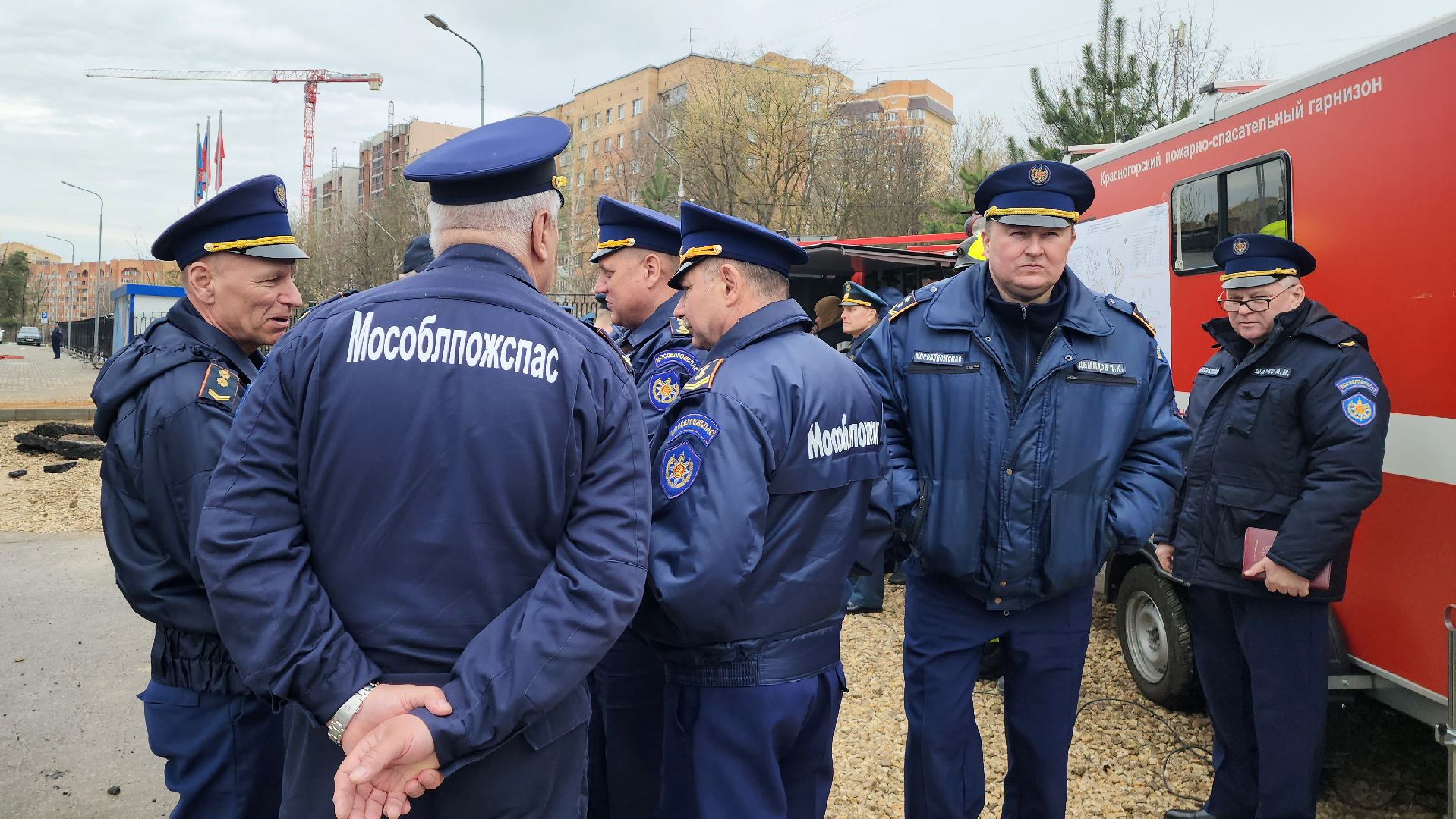 мчс, учения, спасатели, пожарные, 112, красногорск, ледовая арена,