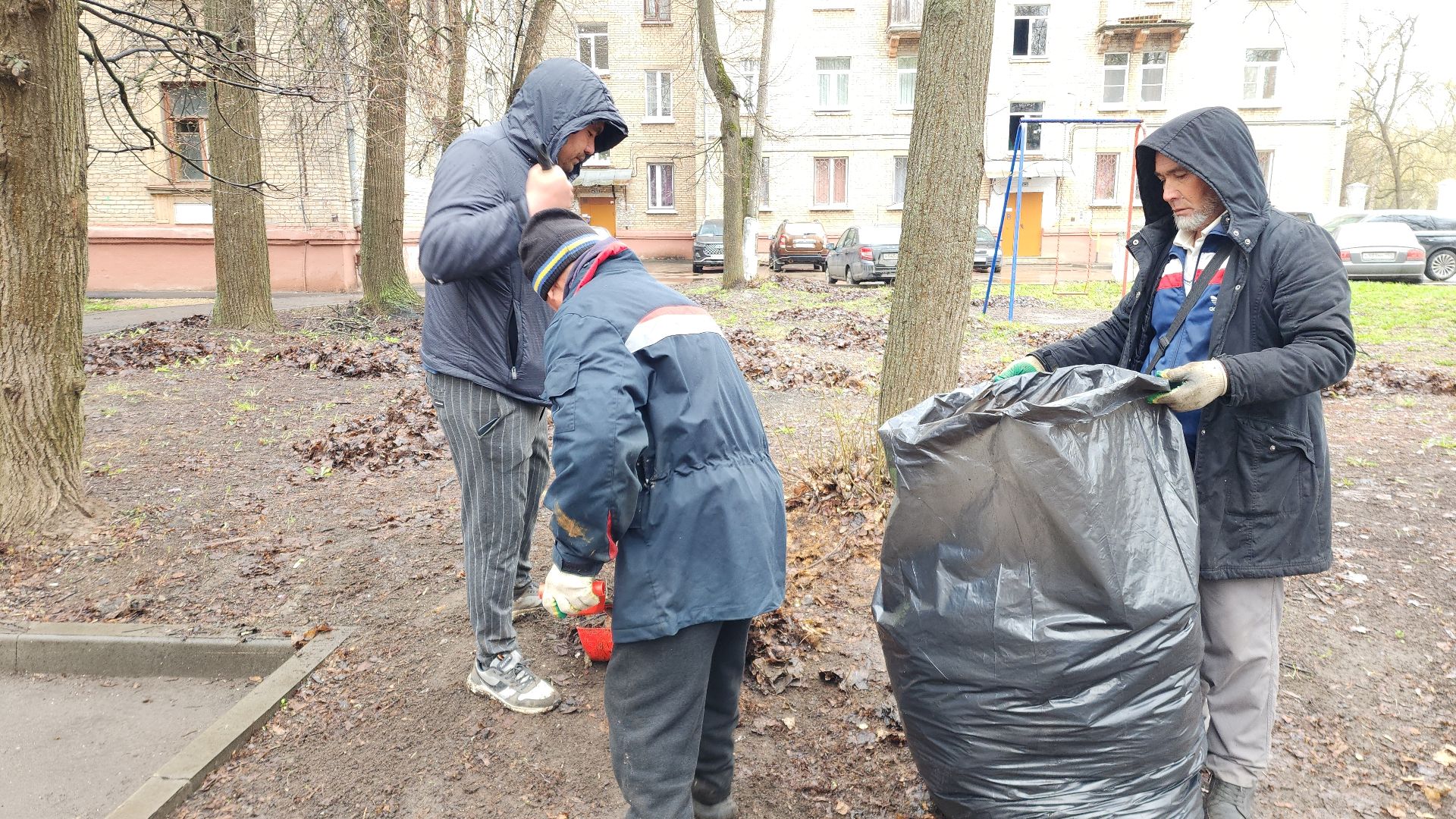электросталь, мой город, уборка, уборка города, уборка дворов после зимы, уборка общественных территорий, жкх, жкх подмосковья,