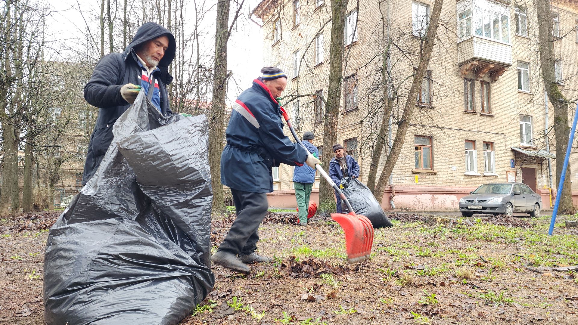 электросталь, мой город, уборка, уборка города, уборка дворов после зимы, уборка общественных территорий, жкх, жкх подмосковья,