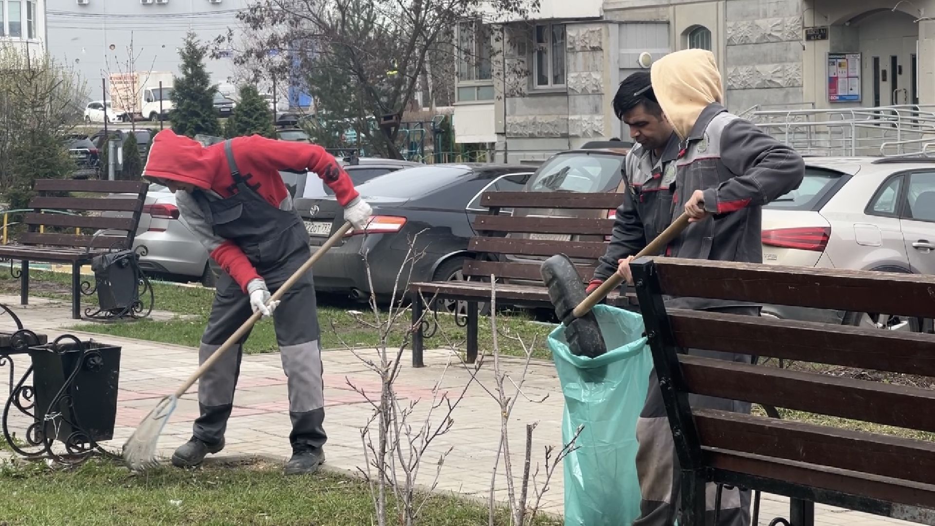 химки, благоустройство, месяц чистоты и благоустройства, уборка дворов, уборка города,