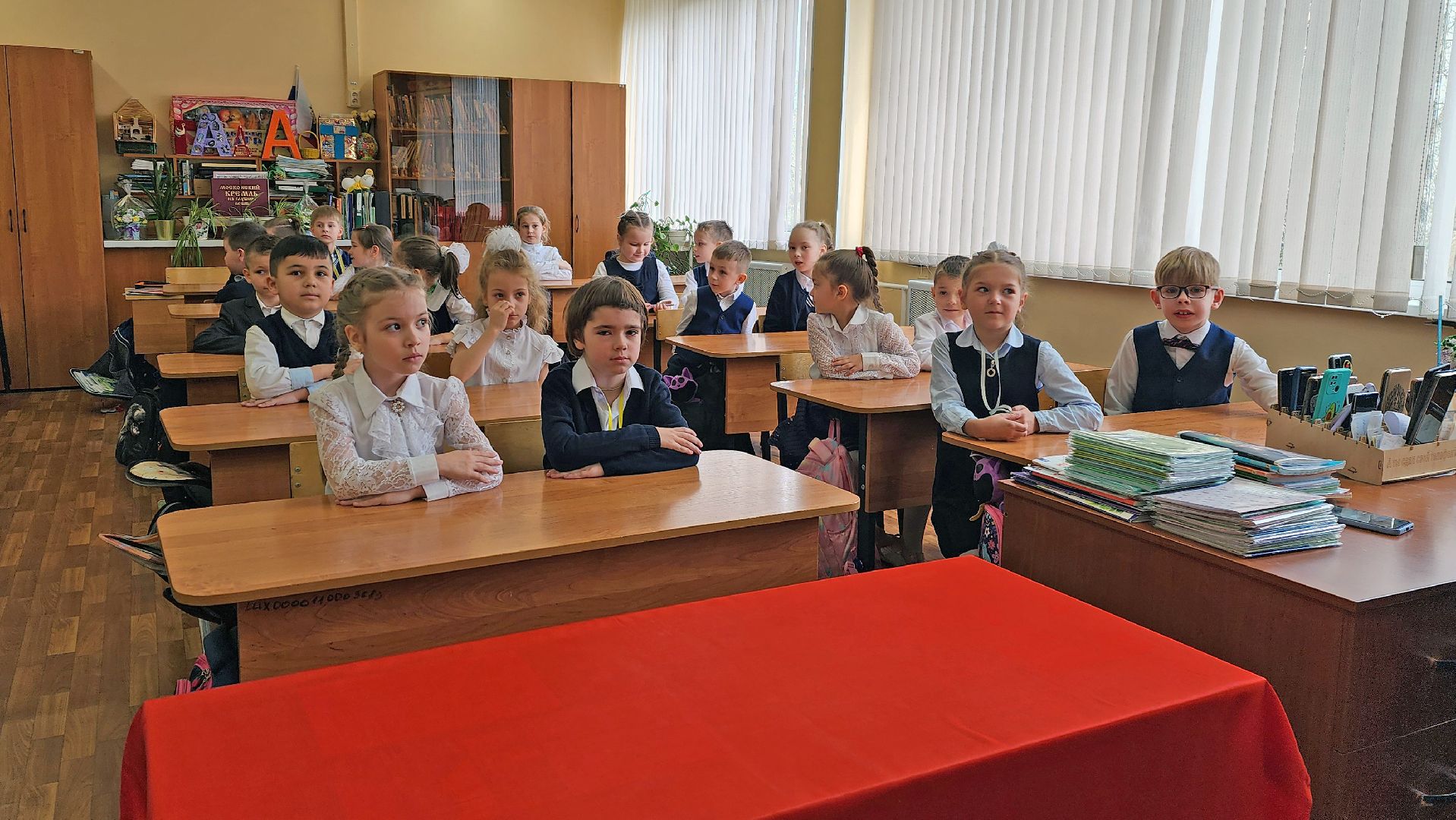 красногорск, парта героя, лицей 4,