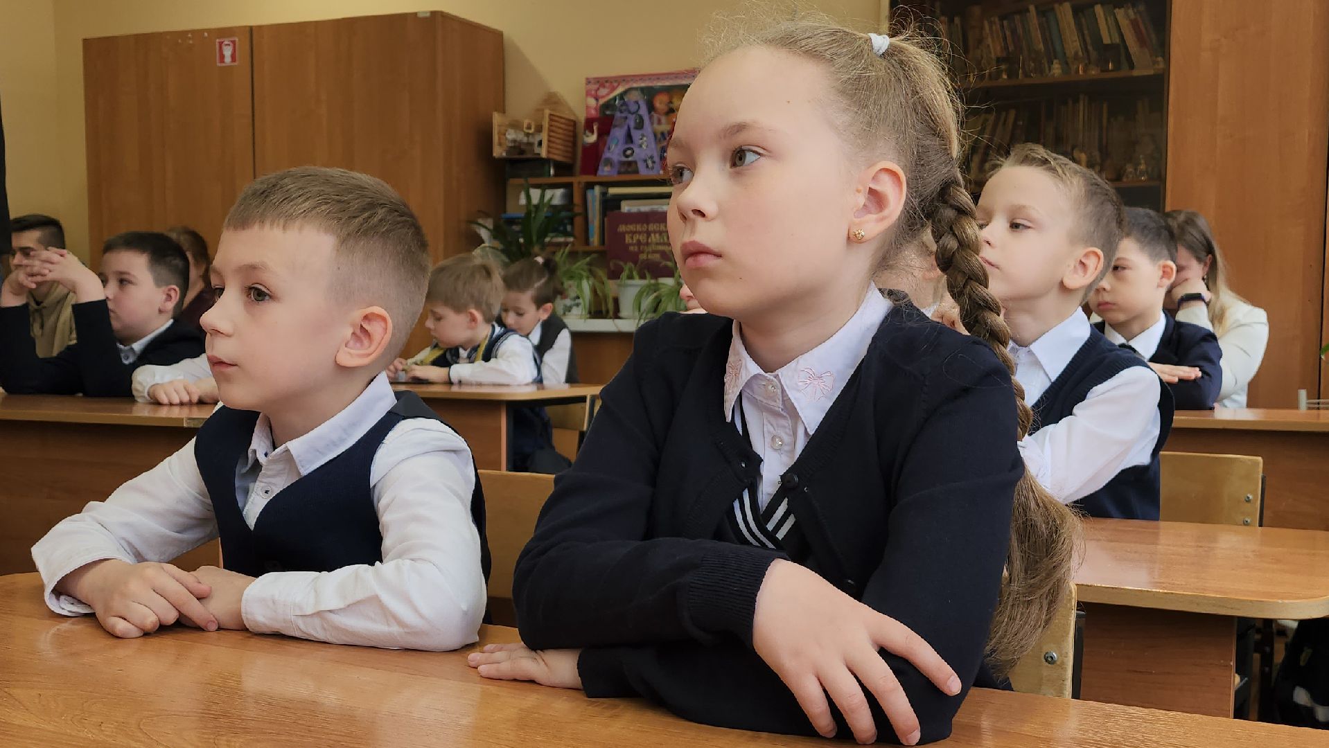 красногорск, парта героя, лицей 4,