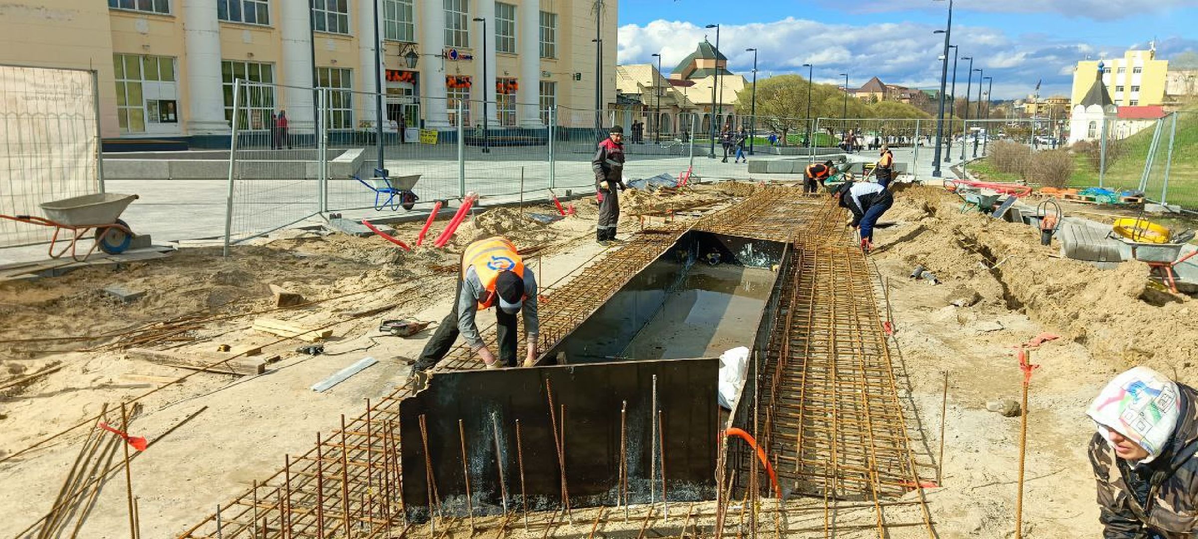 Дмитров, Советская площадь, Минблаго,