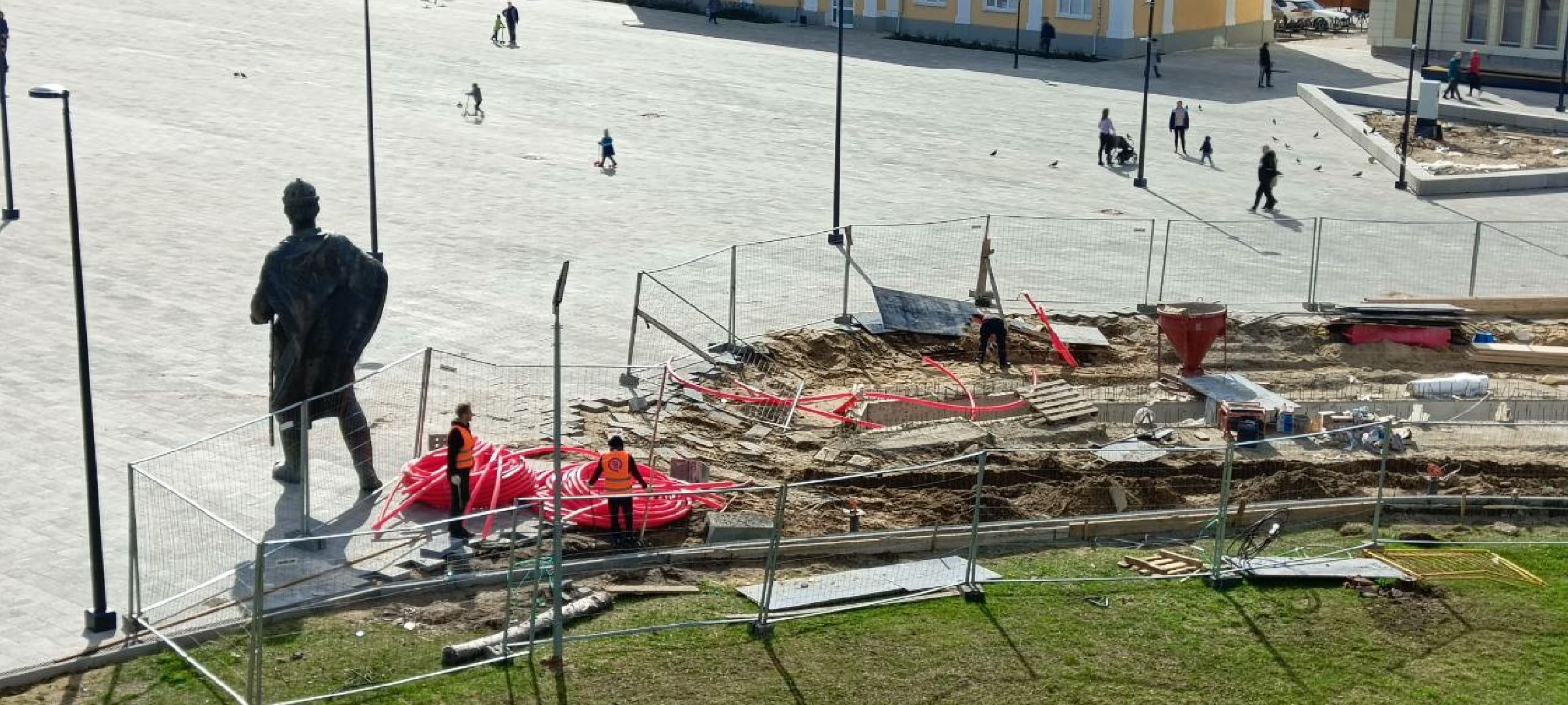 Дмитров, Советская площадь, Минблаго,