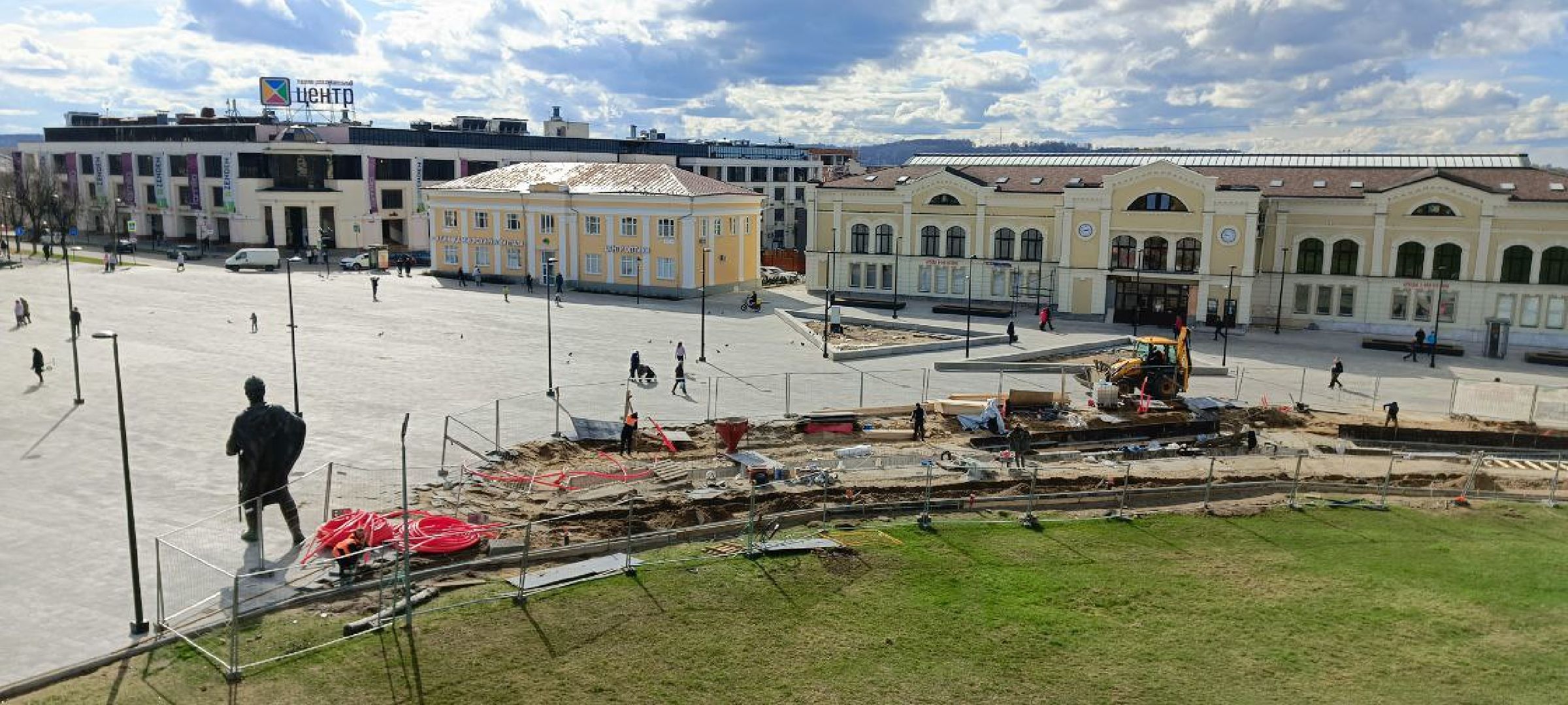 Дмитров, Советская площадь, Минблаго,