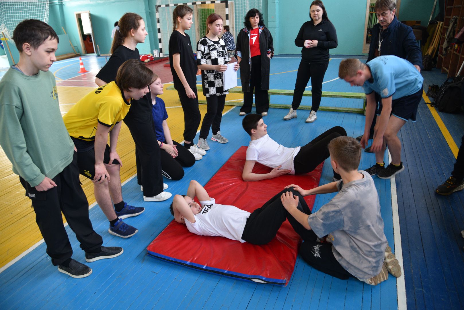 лотошино, лотошинская школа 1, зарница, военная игра,