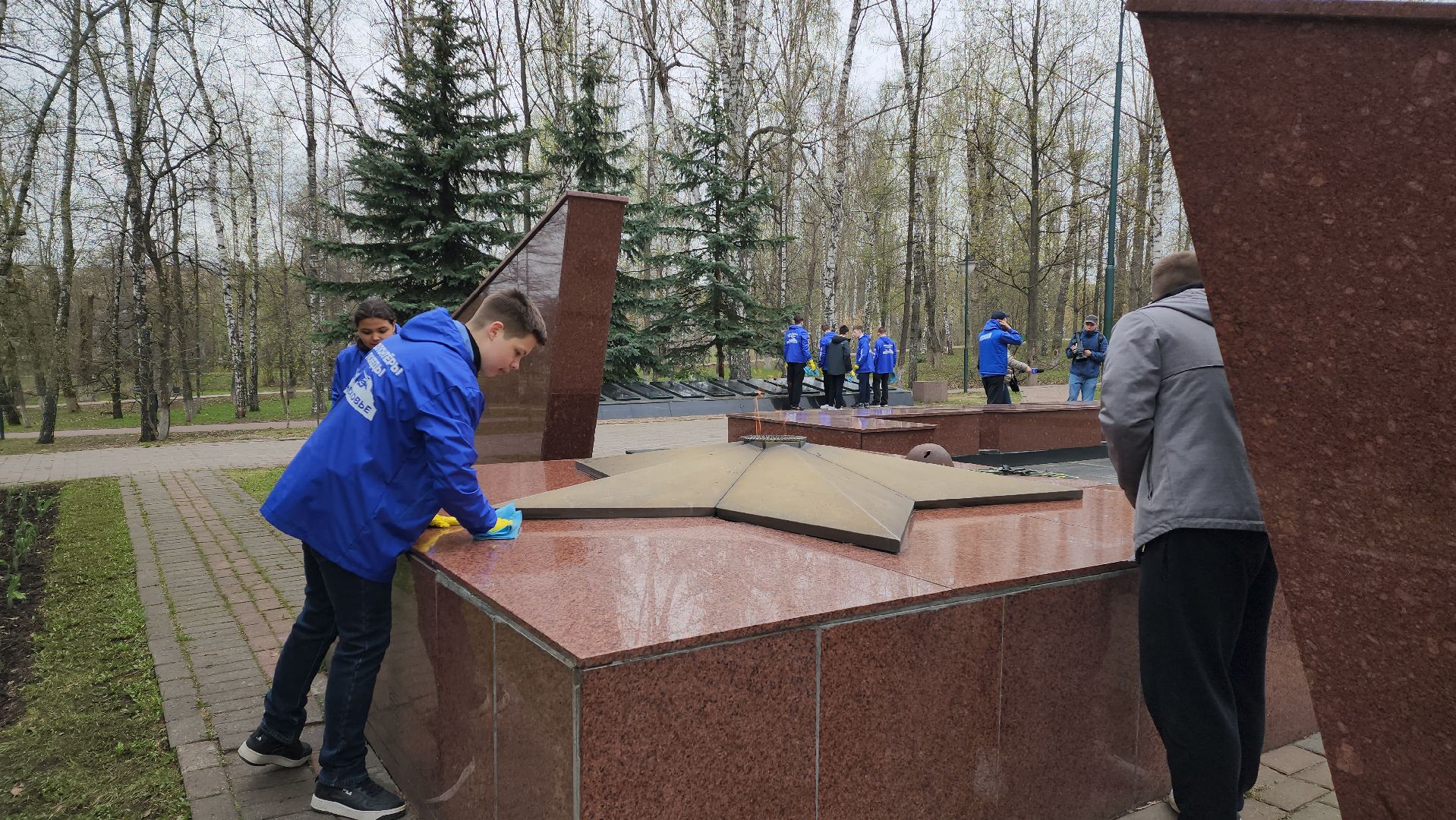 историческая память, месяц чистоты и порядка, волонтеры, дзержинский,