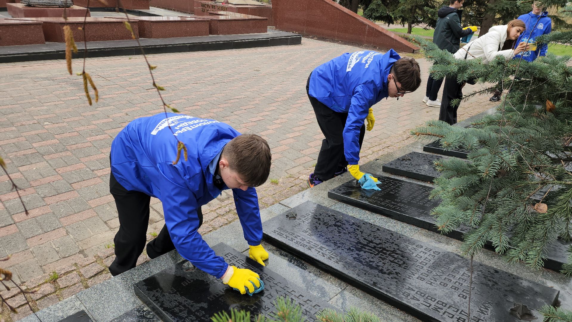 историческая память, месяц чистоты и порядка, волонтеры, дзержинский,