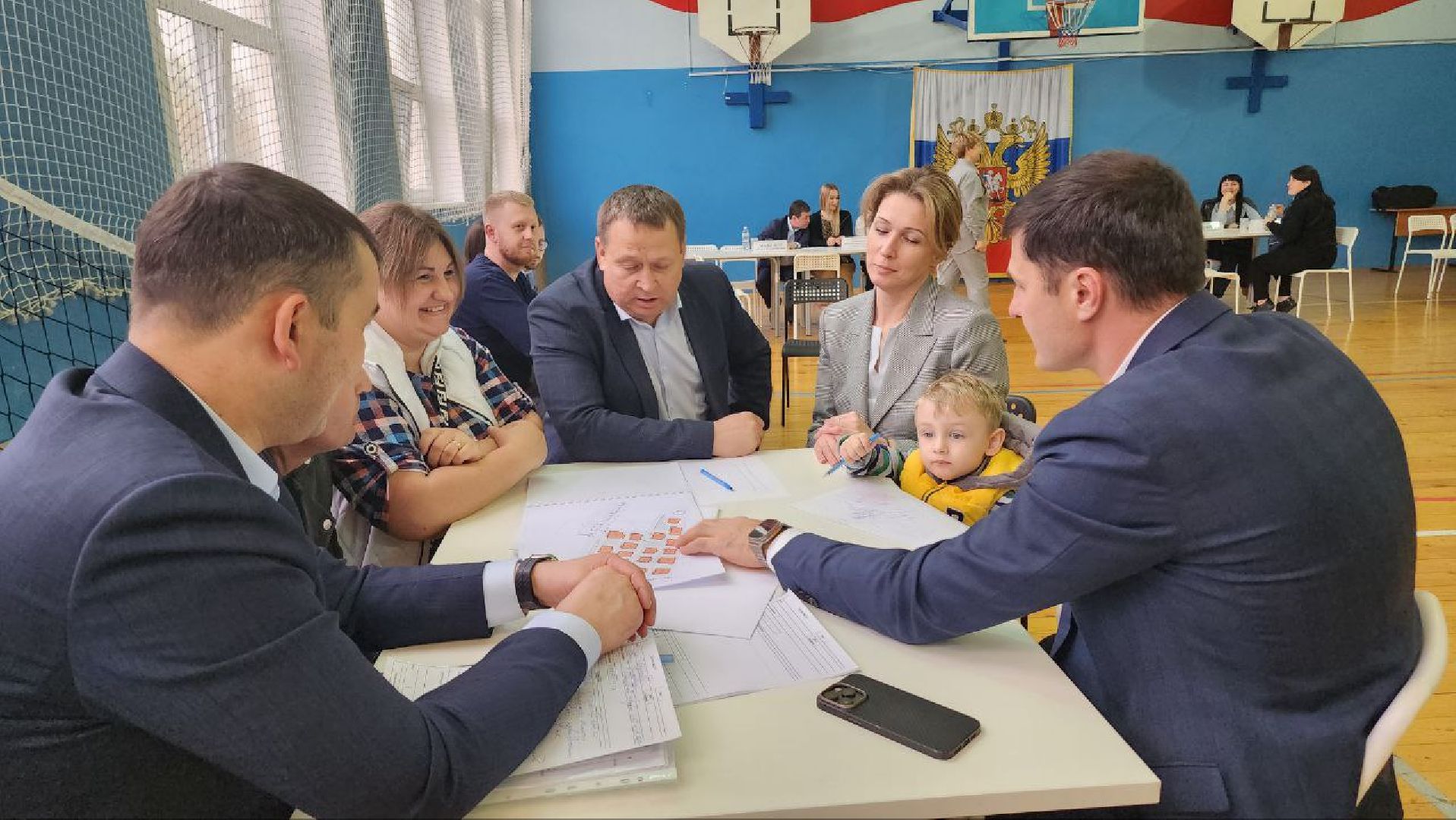 Люберцы, глава городского округа люберцы владимир волков, выездная администрация, строительство, новая дорога,