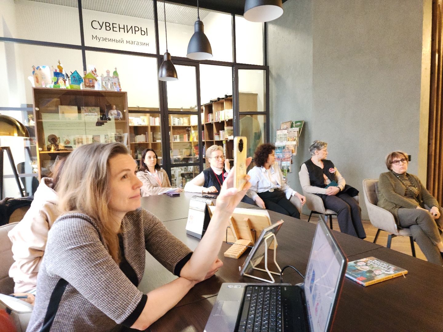 Звенигородский манеж, Культура, Писательский четверг,