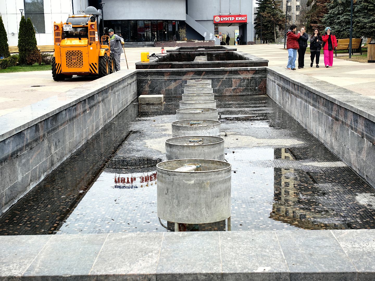 фонтаны, площадь, летний сезон, открытие сезона фонтанов,